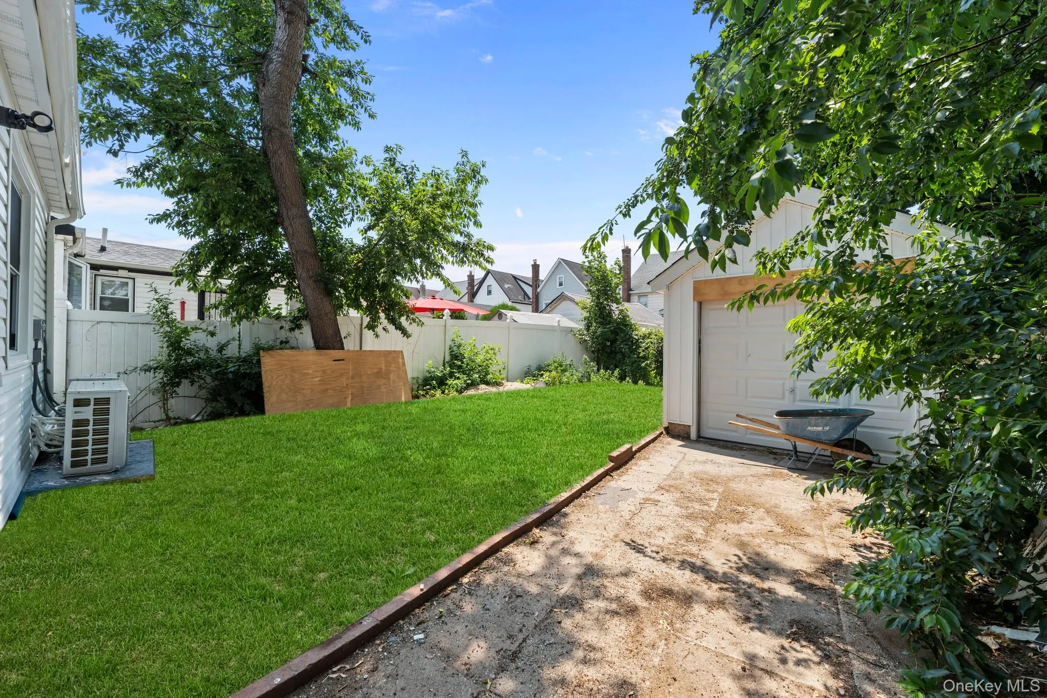 11308 208th Street, New York, NY, 4 Bedrooms Bedrooms, 12 Rooms Rooms,3 BathroomsBathrooms,Residential,For Rent,208th,0,1021039 11308 208th Street, New York, NY, 4 Bedrooms Bedrooms, 12 Rooms Rooms,3 BathroomsBathrooms,Residential,For Rent,208th,0,1021039