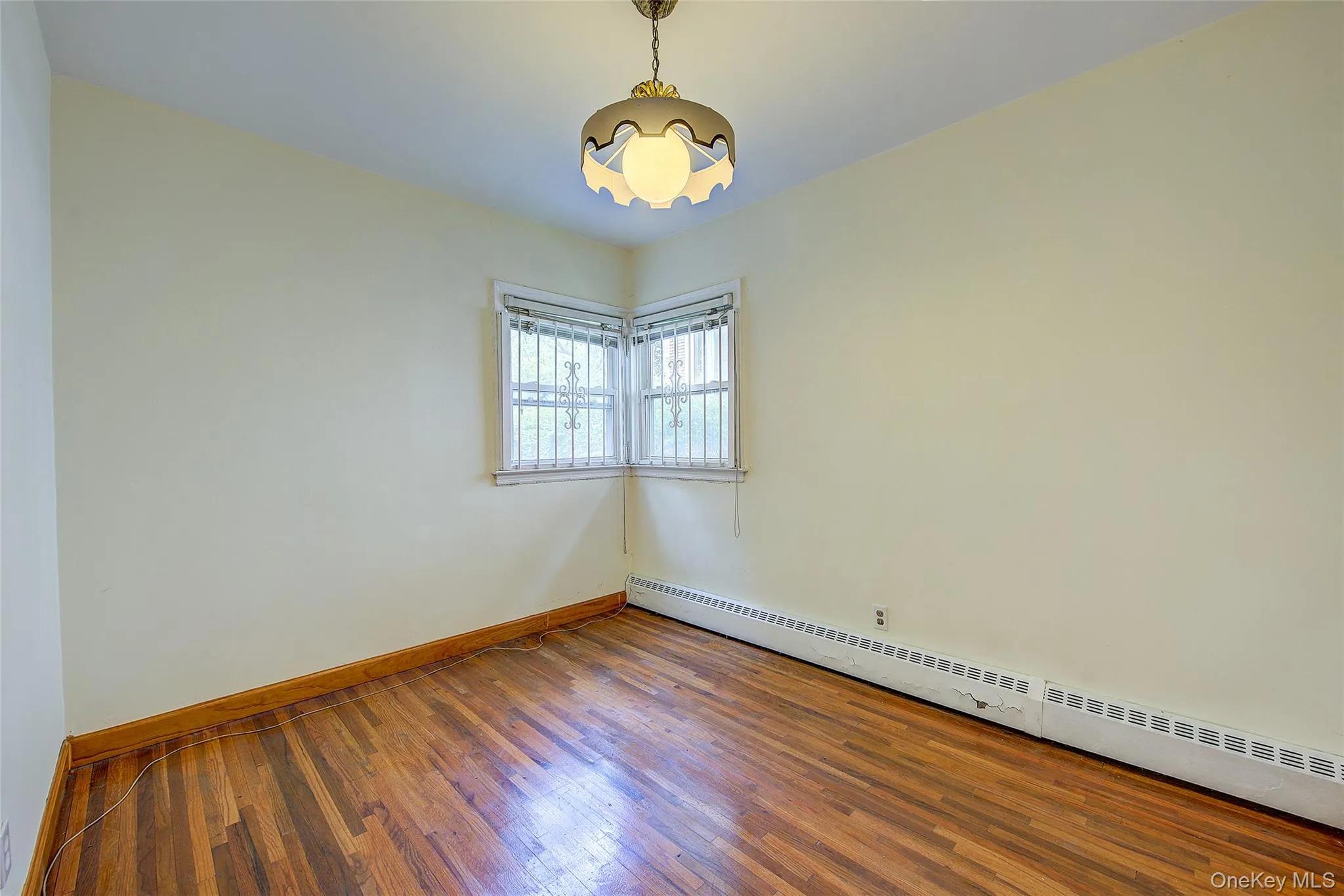 227-12 53rd Avenue, New York, NY, 3 Bedrooms Bedrooms, 6 Rooms Rooms,2 BathroomsBathrooms,Residential,For Rent,53rd,0,1021045 227-12 53rd Avenue, New York, NY, 3 Bedrooms Bedrooms, 6 Rooms Rooms,2 BathroomsBathrooms,Residential,For Rent,53rd,0,1021045