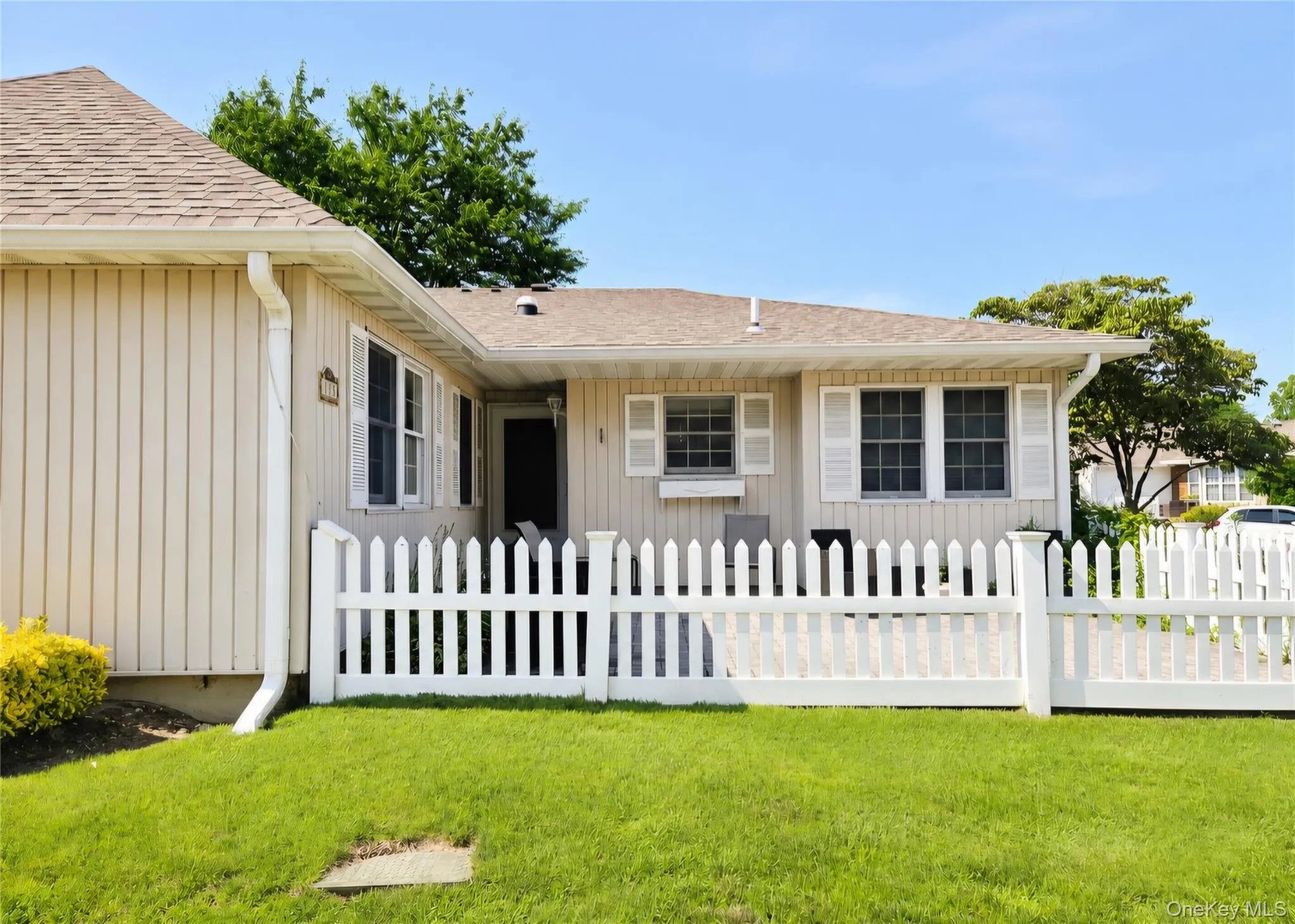 113 Revere Drive, Islip, NY, 2 Bedrooms Bedrooms, 5 Rooms Rooms,2 BathroomsBathrooms,Residential,For Rent,Revere,0,1021047 113 Revere Drive, Islip, NY, 2 Bedrooms Bedrooms, 5 Rooms Rooms,2 BathroomsBathrooms,Residential,For Rent,Revere,0,1021047