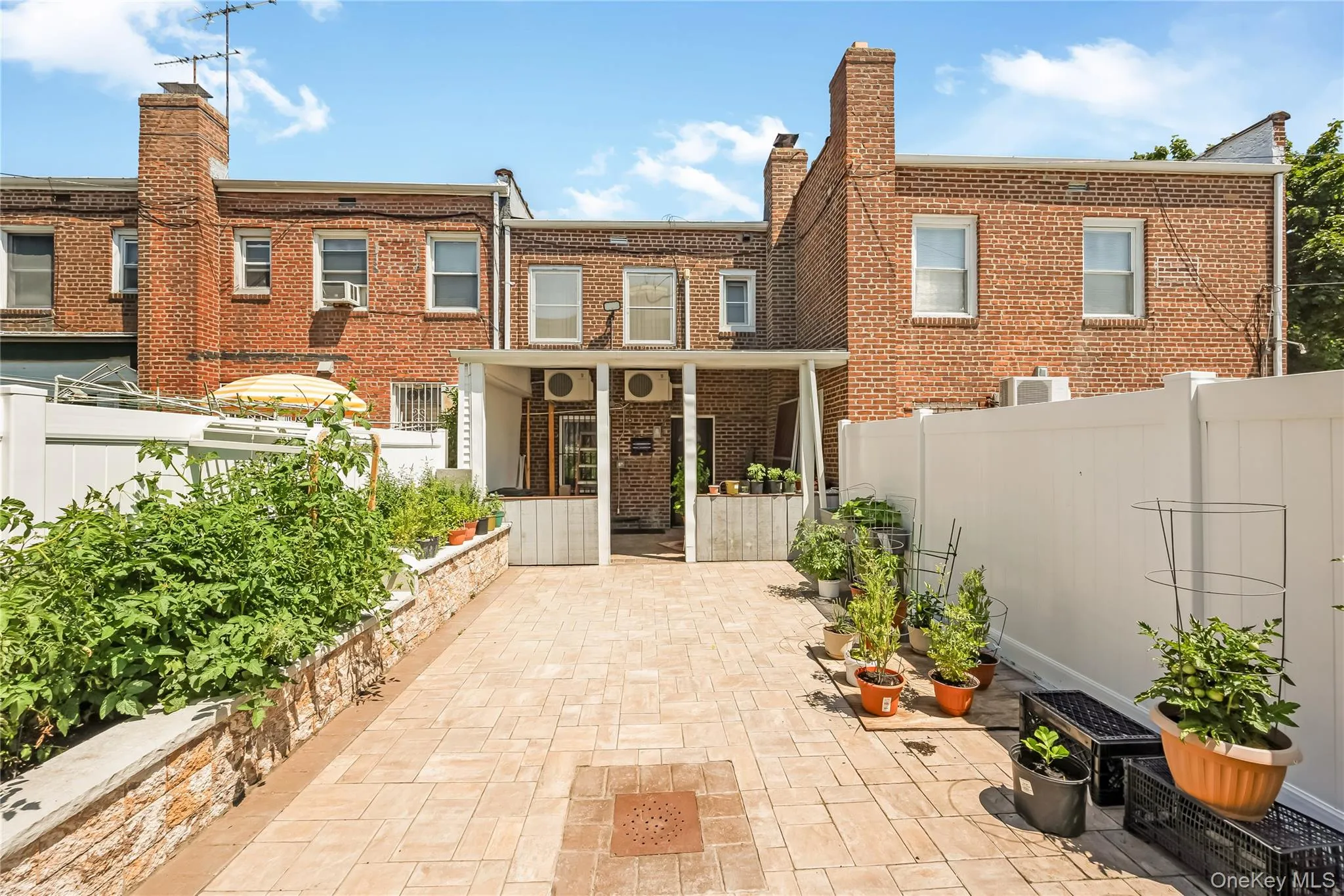 17316 Jewel Avenue, New York, NY, 3 Bedrooms Bedrooms, 6 Rooms Rooms,1 BathroomBathrooms,Residential,For Rent,Jewel,0,1021053 17316 Jewel Avenue, New York, NY, 3 Bedrooms Bedrooms, 6 Rooms Rooms,1 BathroomBathrooms,Residential,For Rent,Jewel,0,1021053