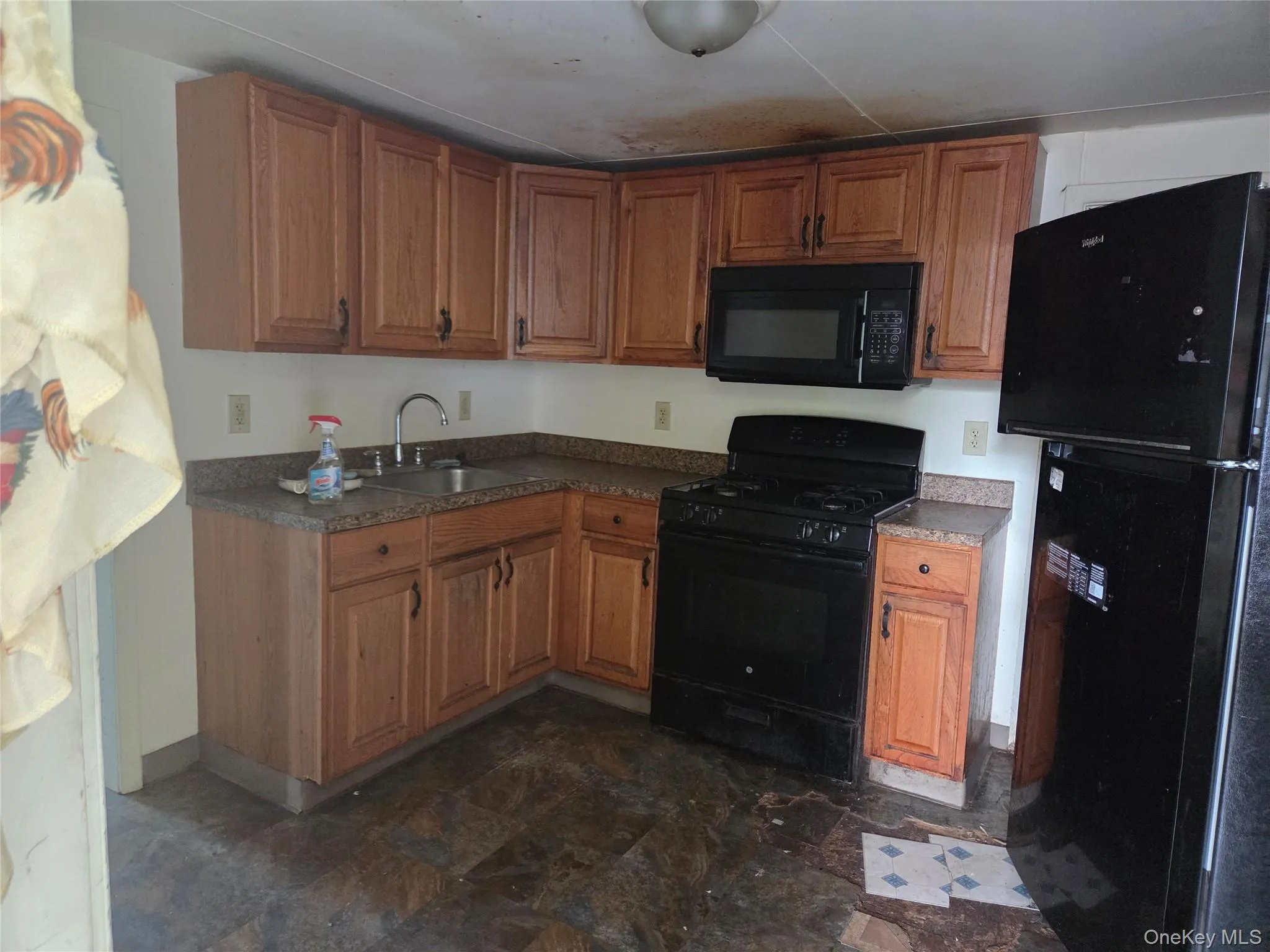 149 South Avenue, Poughkeepsie, NY, 2 Bedrooms Bedrooms, 6 Rooms Rooms,1 BathroomBathrooms,Residential,For Rent,South,0,1021054 149 South Avenue, Poughkeepsie, NY, 2 Bedrooms Bedrooms, 6 Rooms Rooms,1 BathroomBathrooms,Residential,For Rent,South,0,1021054