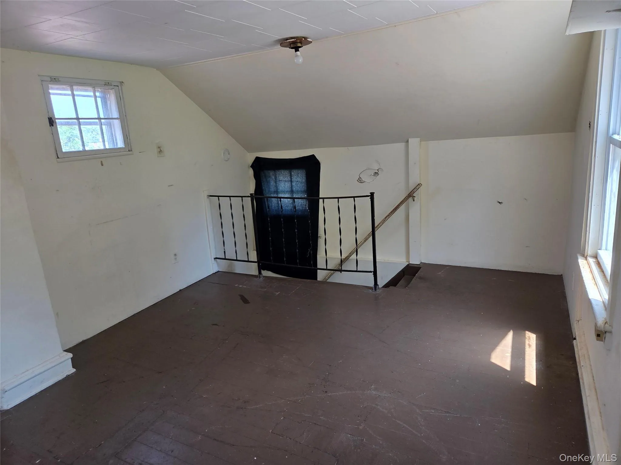 149 South Avenue, Poughkeepsie, NY, 2 Bedrooms Bedrooms, 6 Rooms Rooms,1 BathroomBathrooms,Residential,For Rent,South,0,1021054 149 South Avenue, Poughkeepsie, NY, 2 Bedrooms Bedrooms, 6 Rooms Rooms,1 BathroomBathrooms,Residential,For Rent,South,0,1021054