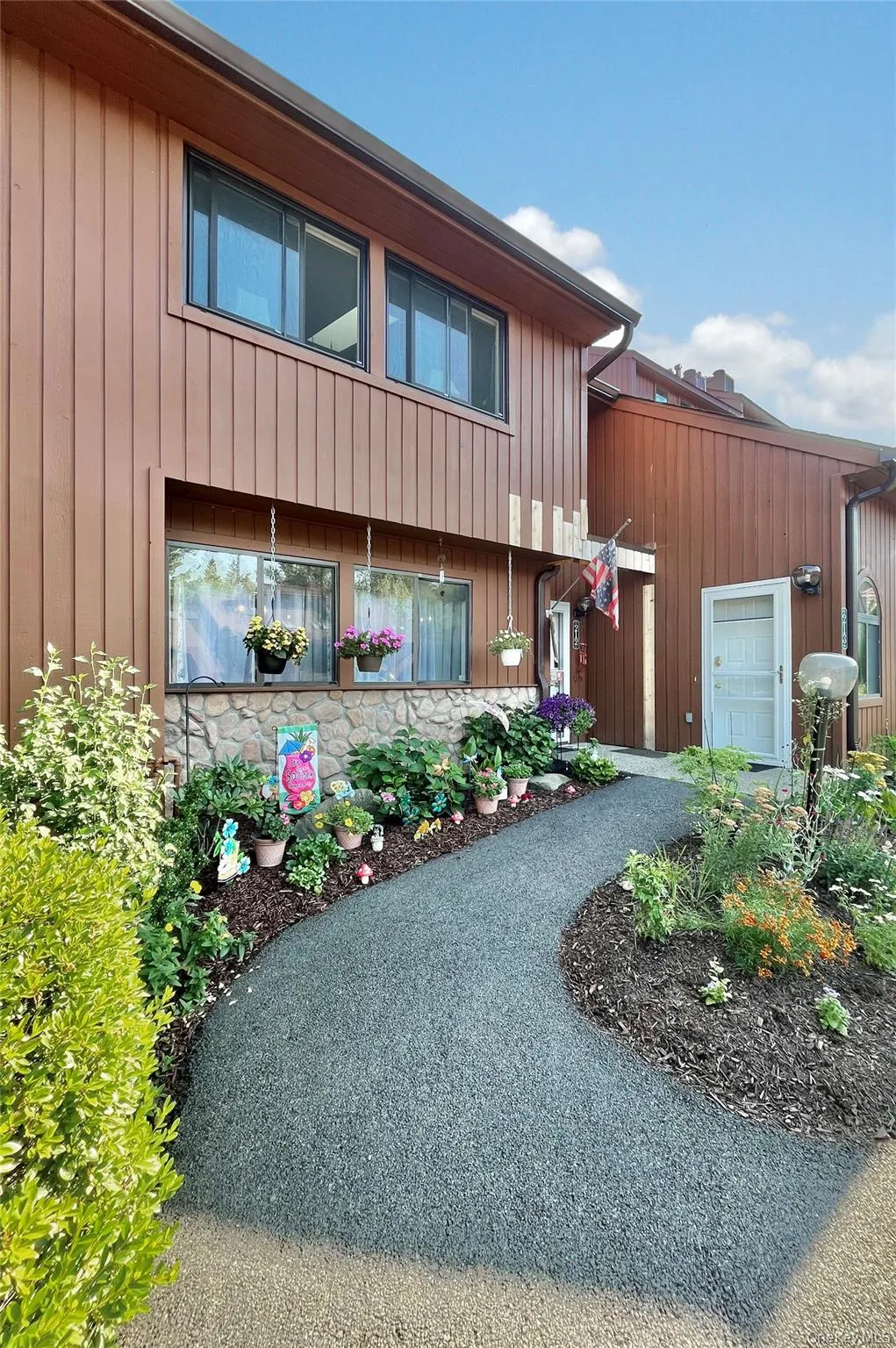 212 Falcon Court, Poughkeepsie (town), NY, 2 Bedrooms Bedrooms, 5 Rooms Rooms,2 BathroomsBathrooms,Residential,For Rent,Falcon,0,1021056 212 Falcon Court, Poughkeepsie (town), NY, 2 Bedrooms Bedrooms, 5 Rooms Rooms,2 BathroomsBathrooms,Residential,For Rent,Falcon,0,1021056