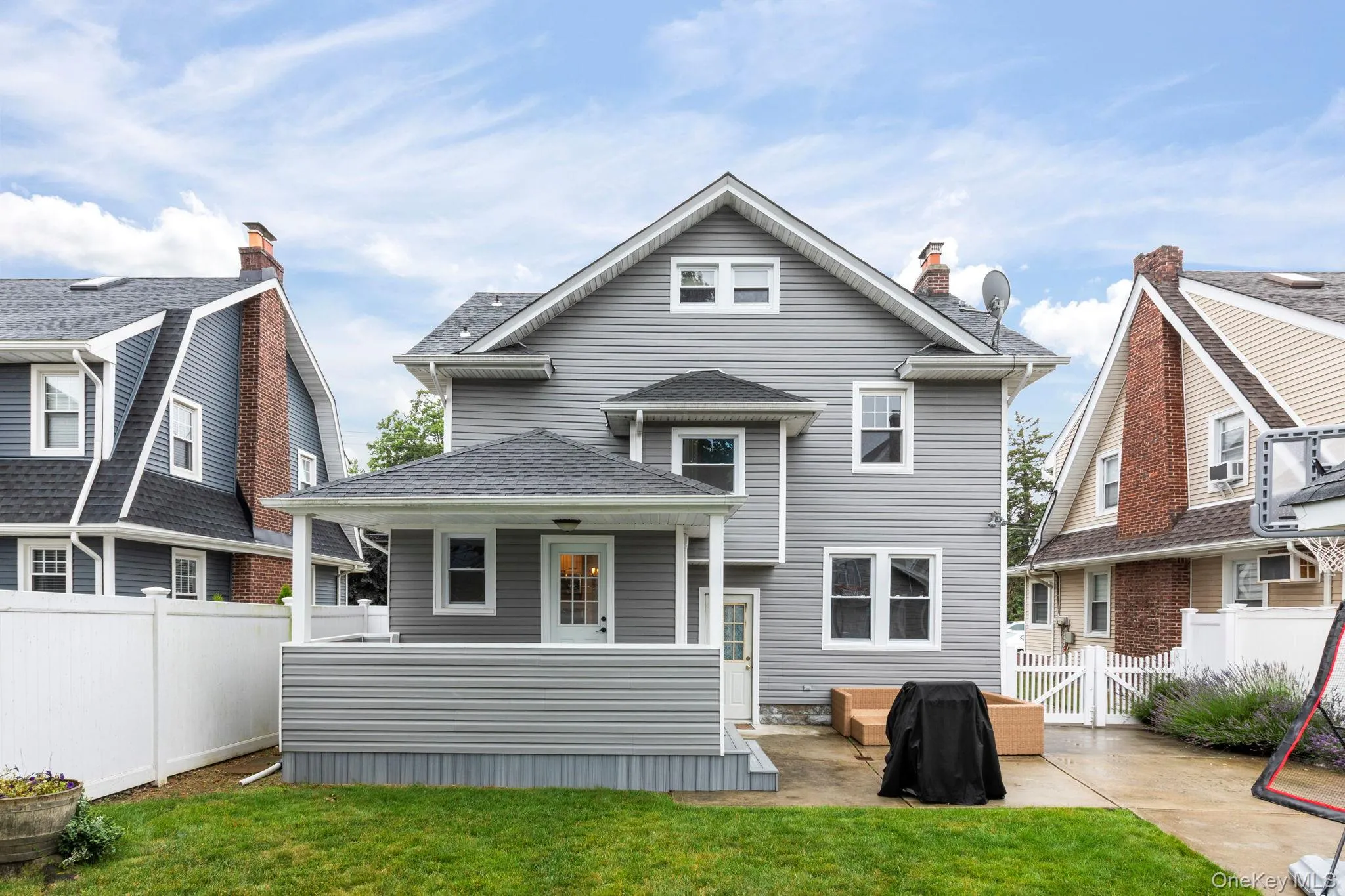78 Denton Avenue, Hempstead, NY, 3 Bedrooms Bedrooms, 10 Rooms Rooms,1 BathroomBathrooms,Residential,For Rent,Denton,0,1021057 78 Denton Avenue, Hempstead, NY, 3 Bedrooms Bedrooms, 10 Rooms Rooms,1 BathroomBathrooms,Residential,For Rent,Denton,0,1021057