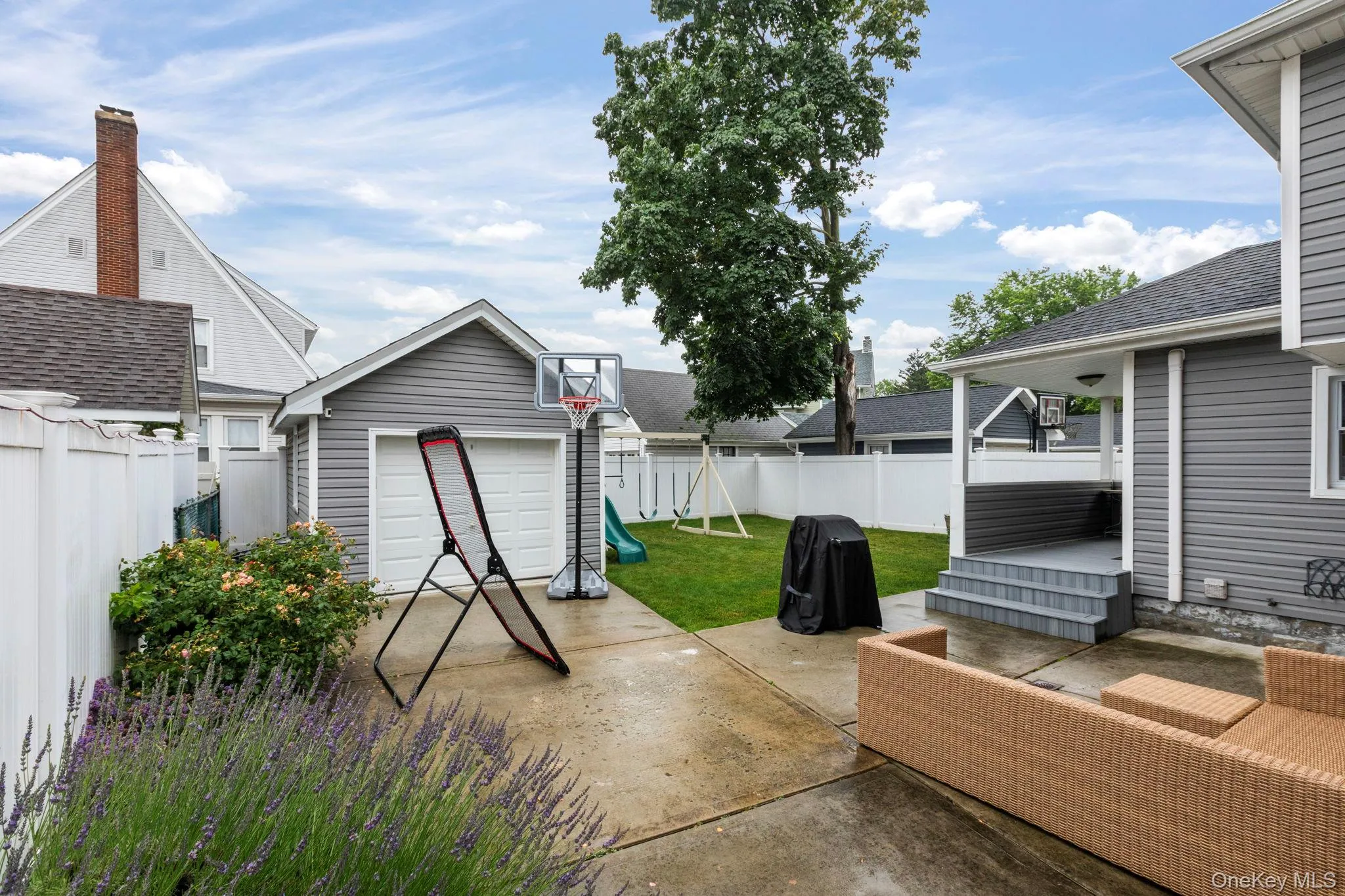78 Denton Avenue, Hempstead, NY, 3 Bedrooms Bedrooms, 10 Rooms Rooms,1 BathroomBathrooms,Residential,For Rent,Denton,0,1021057 78 Denton Avenue, Hempstead, NY, 3 Bedrooms Bedrooms, 10 Rooms Rooms,1 BathroomBathrooms,Residential,For Rent,Denton,0,1021057