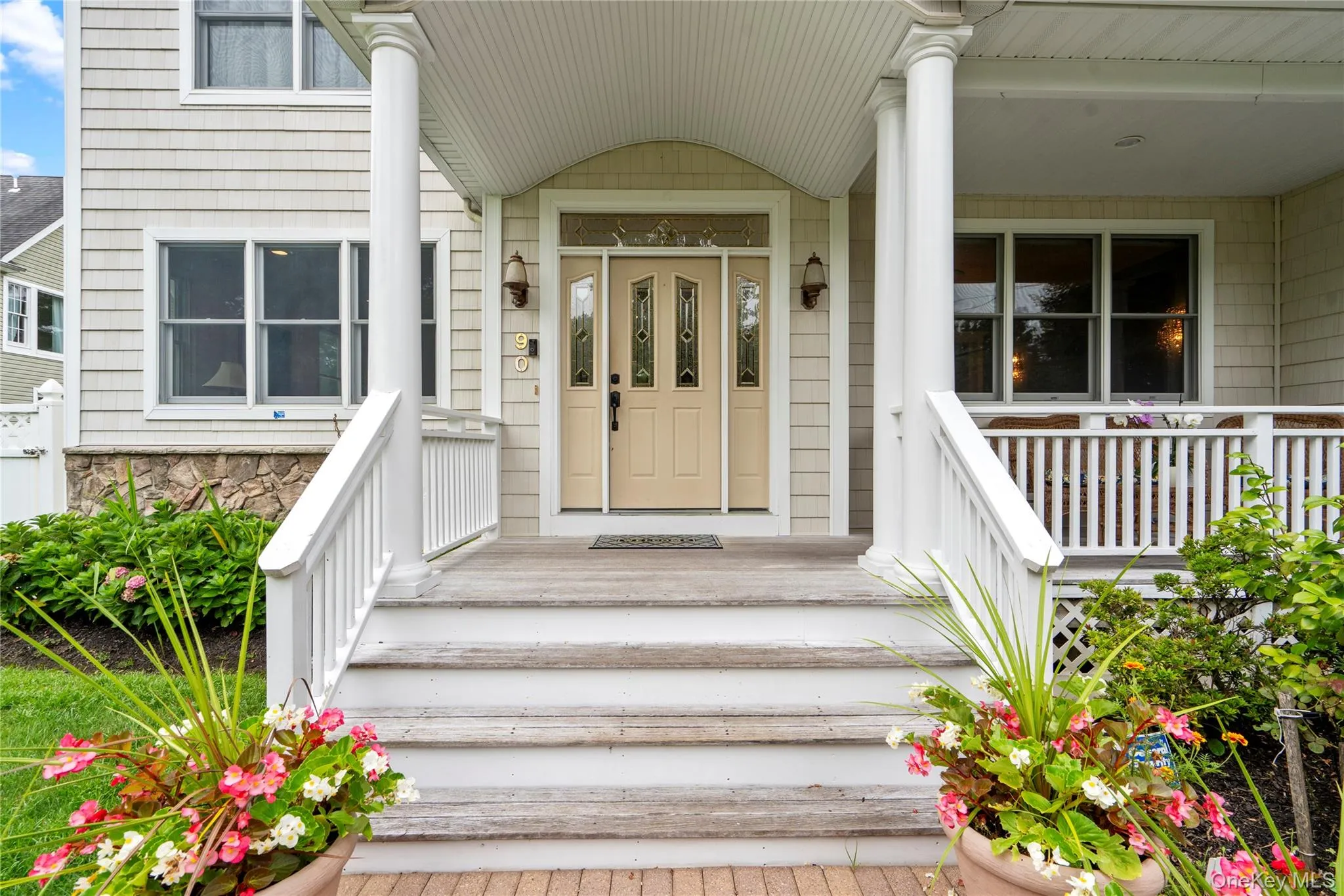 90 Meadow Glen Road, Smithtown, NY, 4 Bedrooms Bedrooms, 12 Rooms Rooms,3 BathroomsBathrooms,Residential,For Rent,Meadow Glen,0,1021060 90 Meadow Glen Road, Smithtown, NY, 4 Bedrooms Bedrooms, 12 Rooms Rooms,3 BathroomsBathrooms,Residential,For Rent,Meadow Glen,0,1021060