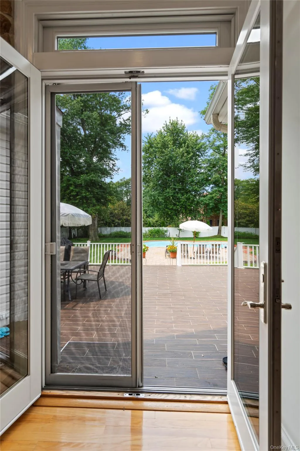 90 Meadow Glen Road, Smithtown, NY, 4 Bedrooms Bedrooms, 12 Rooms Rooms,3 BathroomsBathrooms,Residential,For Rent,Meadow Glen,0,1021060 90 Meadow Glen Road, Smithtown, NY, 4 Bedrooms Bedrooms, 12 Rooms Rooms,3 BathroomsBathrooms,Residential,For Rent,Meadow Glen,0,1021060