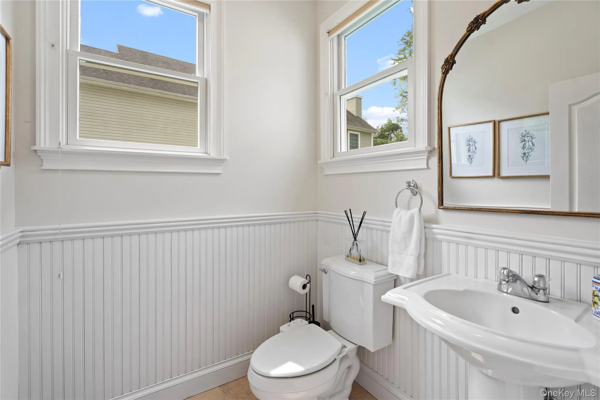 90 Meadow Glen Road, Smithtown, NY, 4 Bedrooms Bedrooms, 12 Rooms Rooms,3 BathroomsBathrooms,Residential,For Rent,Meadow Glen,0,1021060 90 Meadow Glen Road, Smithtown, NY, 4 Bedrooms Bedrooms, 12 Rooms Rooms,3 BathroomsBathrooms,Residential,For Rent,Meadow Glen,0,1021060