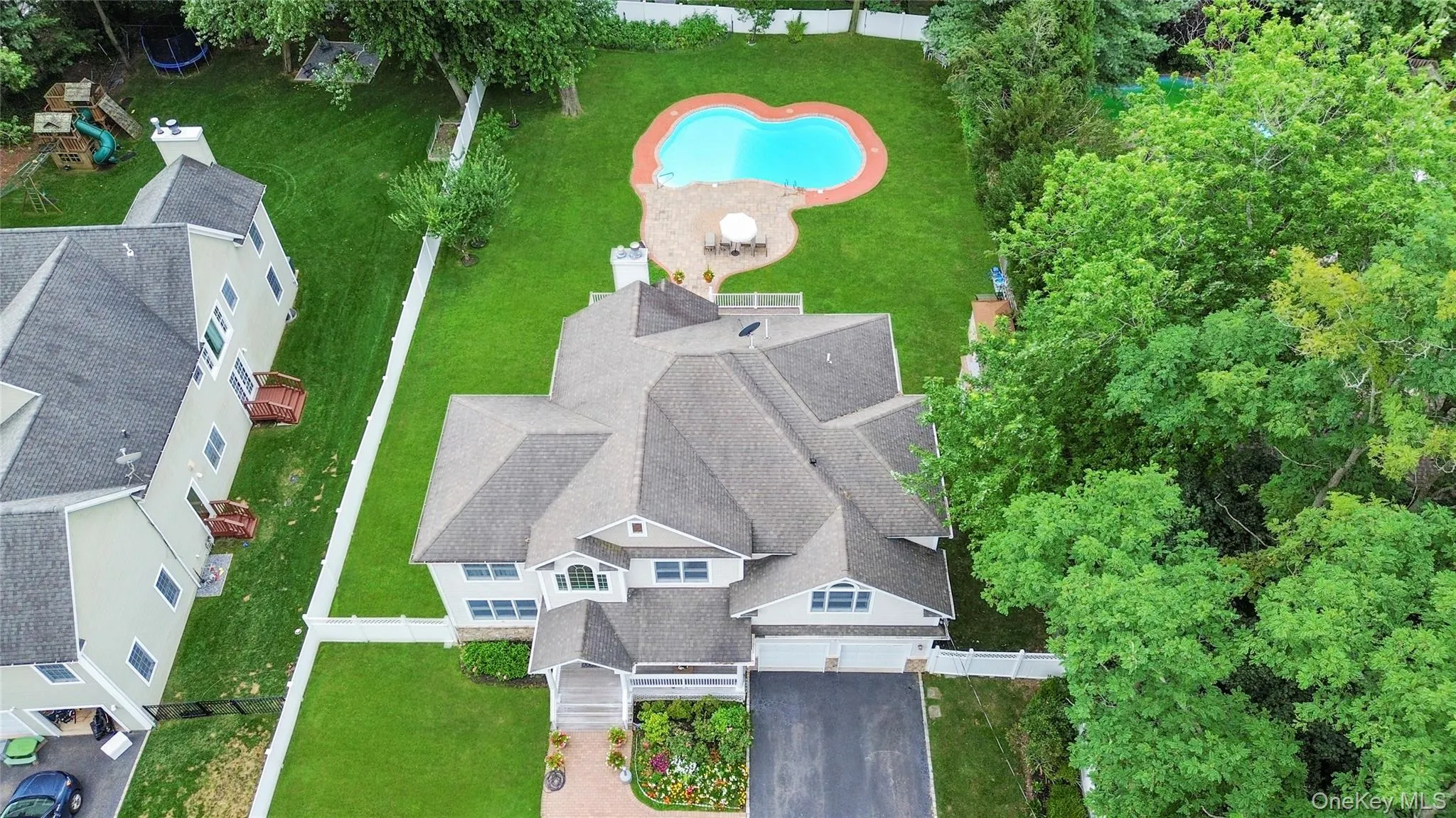 90 Meadow Glen Road, Smithtown, NY, 4 Bedrooms Bedrooms, 12 Rooms Rooms,3 BathroomsBathrooms,Residential,For Rent,Meadow Glen,0,1021060 90 Meadow Glen Road, Smithtown, NY, 4 Bedrooms Bedrooms, 12 Rooms Rooms,3 BathroomsBathrooms,Residential,For Rent,Meadow Glen,0,1021060