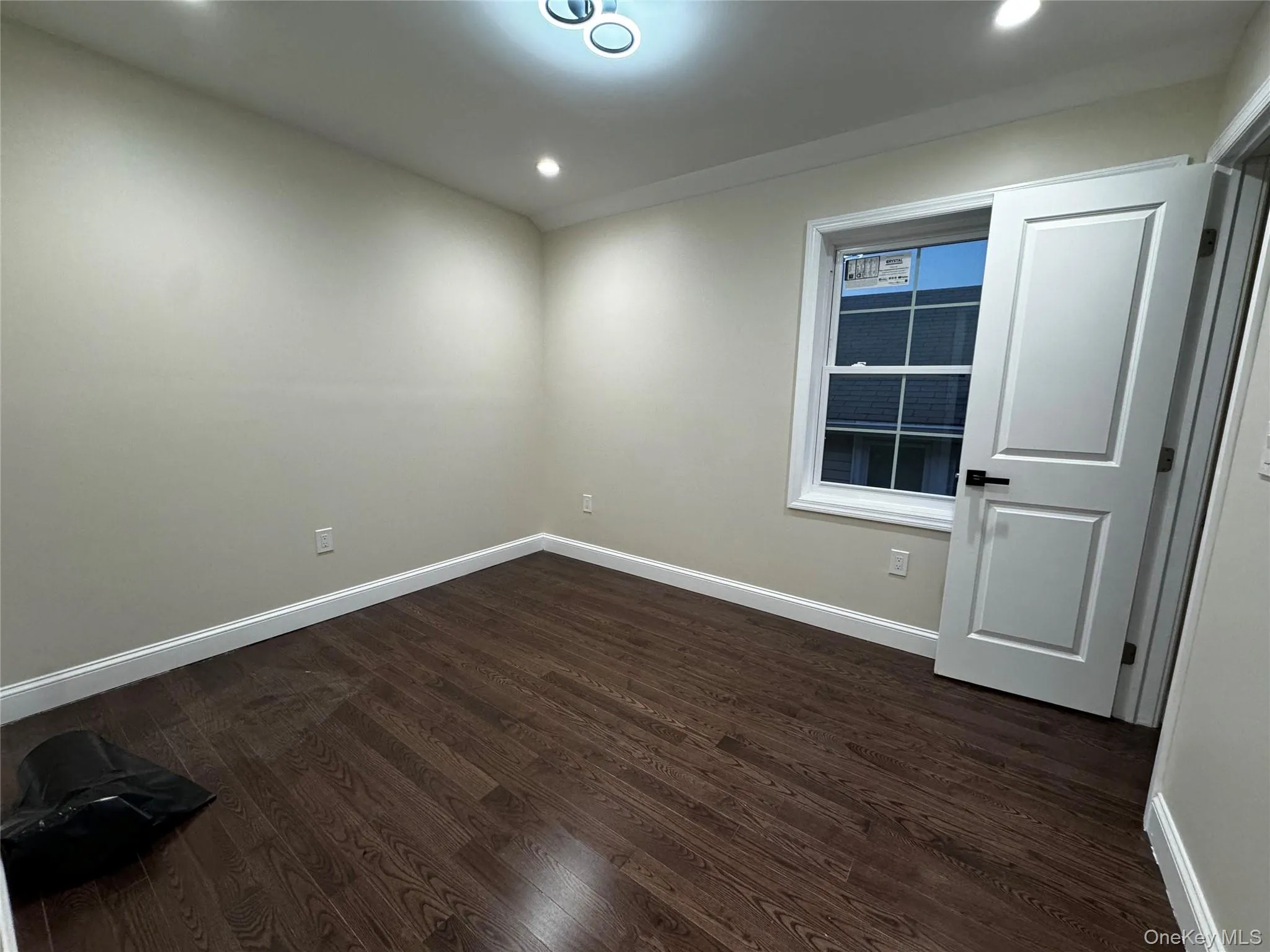 418 Beach 38th Street, New York, NY, 3 Bedrooms Bedrooms, 4 Rooms Rooms,2 BathroomsBathrooms,Residential Lease,For Rent,Beach 38th,0,1021061 418 Beach 38th Street, New York, NY, 3 Bedrooms Bedrooms, 4 Rooms Rooms,2 BathroomsBathrooms,Residential Lease,For Rent,Beach 38th,0,1021061