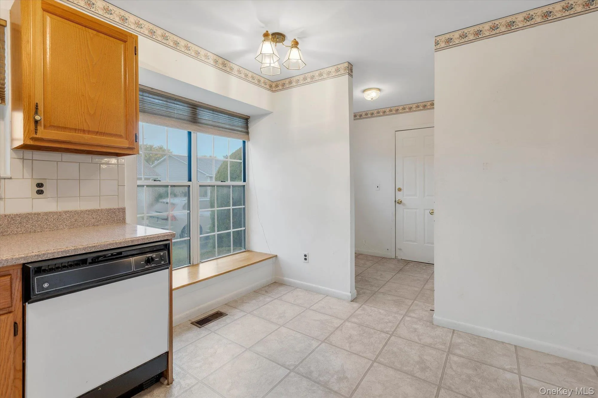 7 Daria Drive, Islip, NY, 2 Bedrooms Bedrooms, 5 Rooms Rooms,2 BathroomsBathrooms,Residential,For Rent,Daria,0,1021064 7 Daria Drive, Islip, NY, 2 Bedrooms Bedrooms, 5 Rooms Rooms,2 BathroomsBathrooms,Residential,For Rent,Daria,0,1021064