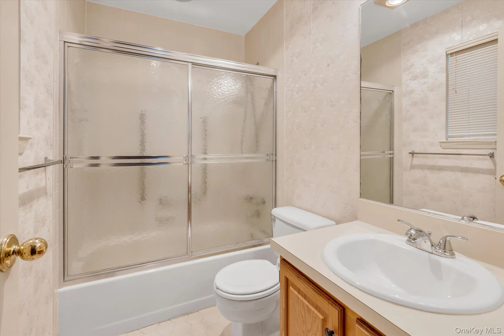 7 Daria Drive, Islip, NY, 2 Bedrooms Bedrooms, 5 Rooms Rooms,2 BathroomsBathrooms,Residential,For Rent,Daria,0,1021064 7 Daria Drive, Islip, NY, 2 Bedrooms Bedrooms, 5 Rooms Rooms,2 BathroomsBathrooms,Residential,For Rent,Daria,0,1021064