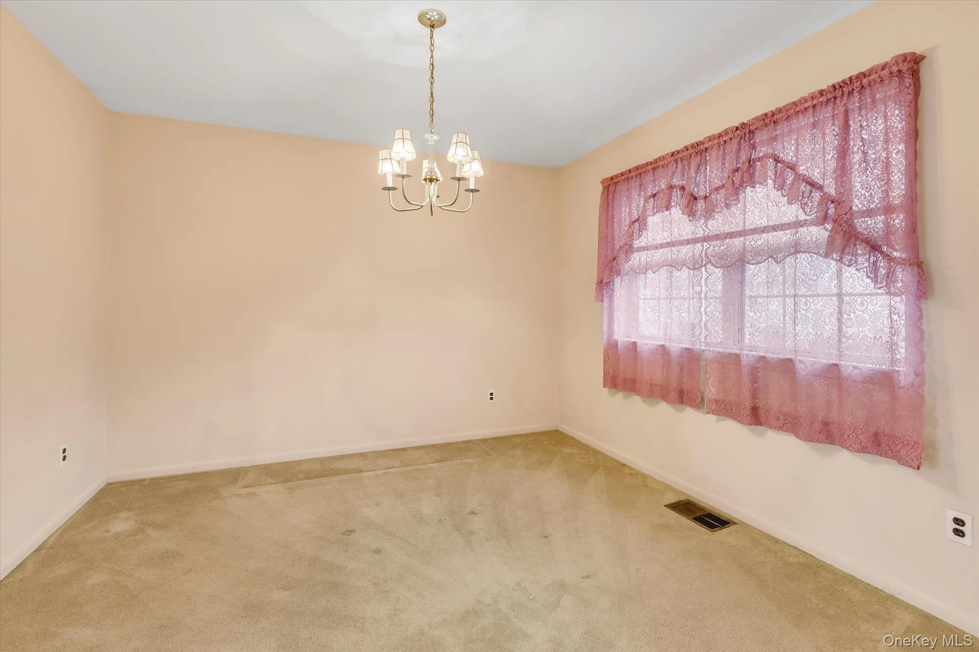 7 Daria Drive, Islip, NY, 2 Bedrooms Bedrooms, 5 Rooms Rooms,2 BathroomsBathrooms,Residential,For Rent,Daria,0,1021064 7 Daria Drive, Islip, NY, 2 Bedrooms Bedrooms, 5 Rooms Rooms,2 BathroomsBathrooms,Residential,For Rent,Daria,0,1021064