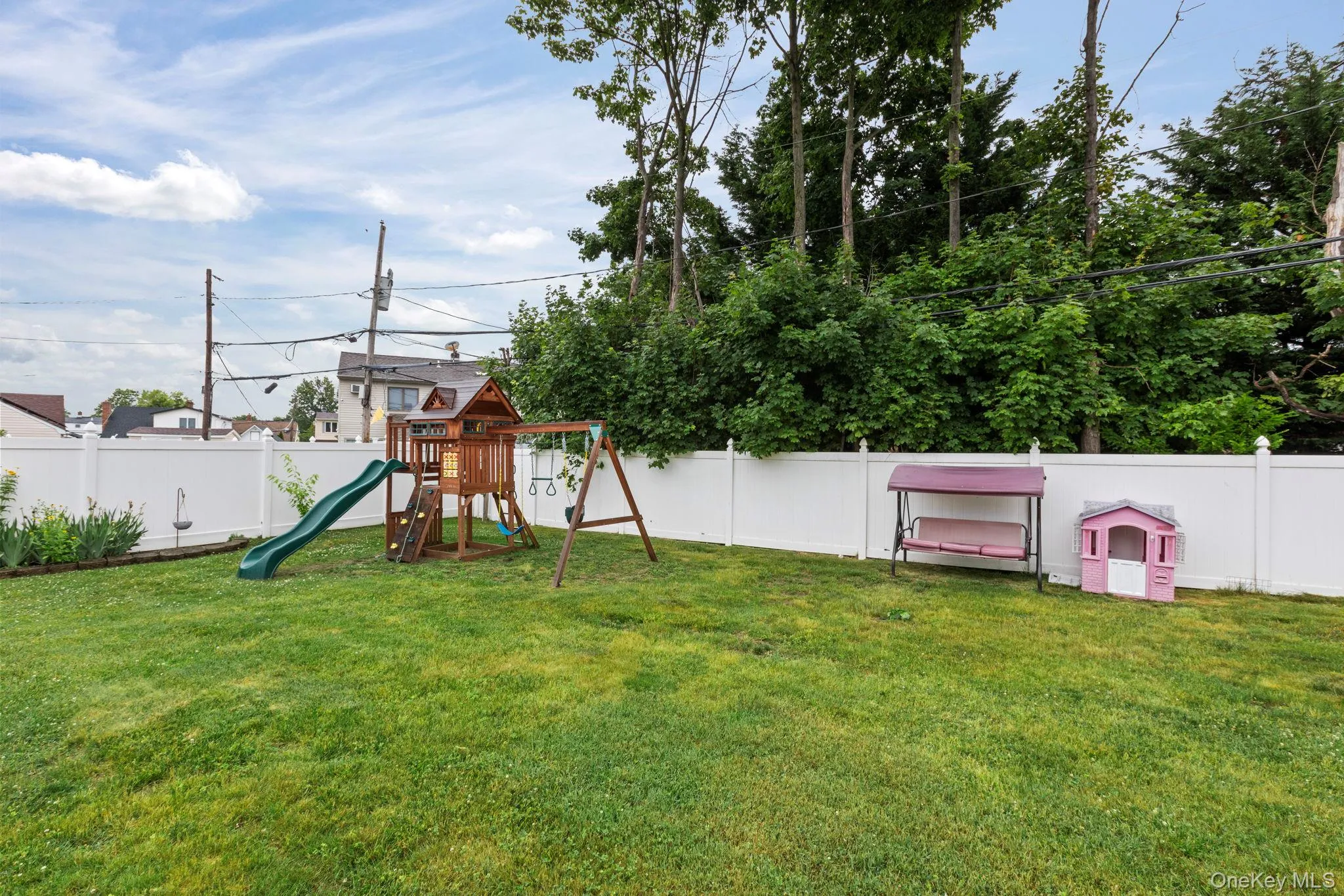 149 Coach Lane, Hempstead, NY, 4 Bedrooms Bedrooms, 10 Rooms Rooms,2 BathroomsBathrooms,Residential,For Rent,Coach,0,1021069 149 Coach Lane, Hempstead, NY, 4 Bedrooms Bedrooms, 10 Rooms Rooms,2 BathroomsBathrooms,Residential,For Rent,Coach,0,1021069