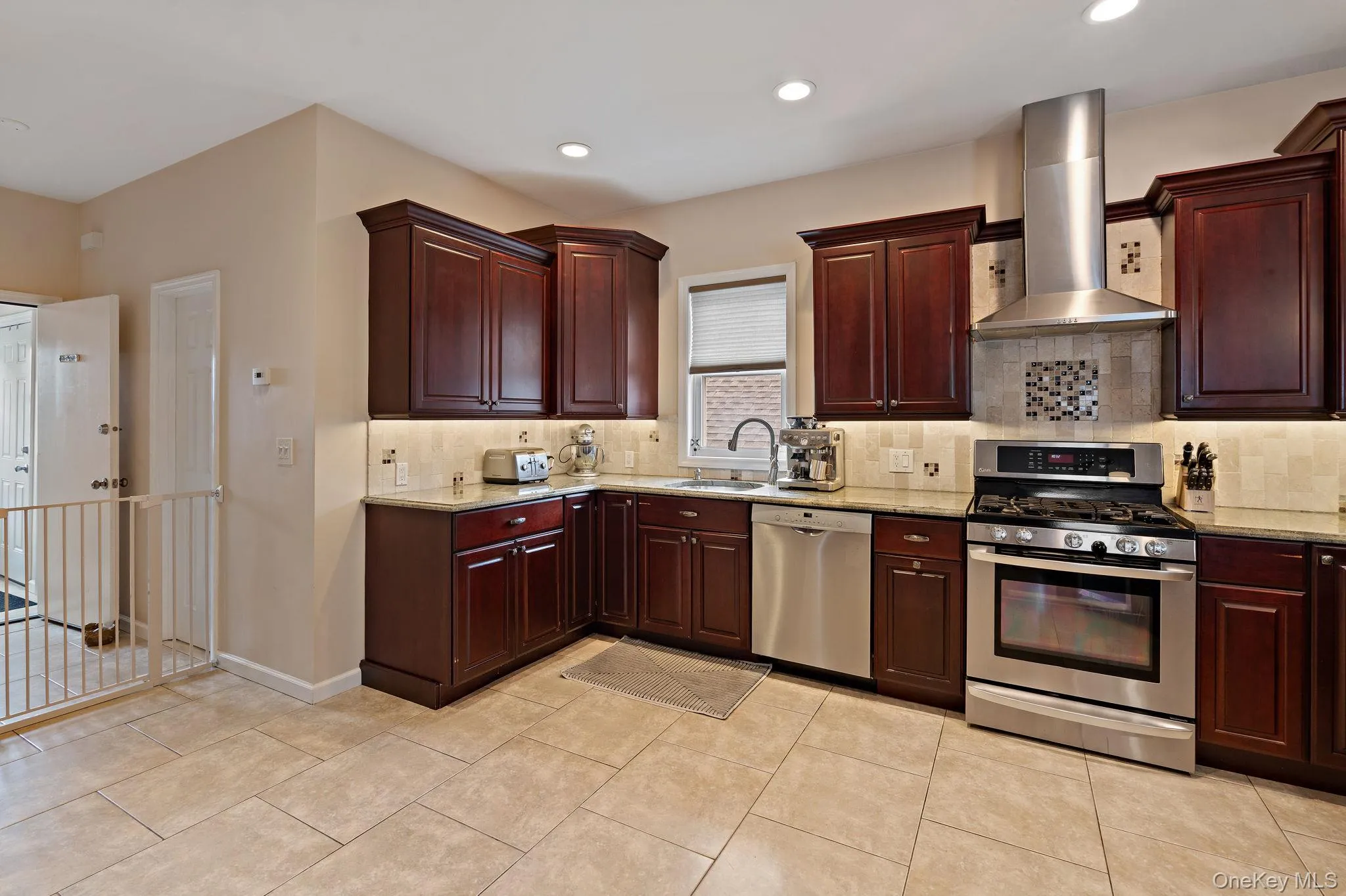 46 Wyoming Avenue, Long Beach, NY, 2 Bedrooms Bedrooms, 8 Rooms Rooms,2 BathroomsBathrooms,Residential,For Rent,Wyoming,0,1021073 46 Wyoming Avenue, Long Beach, NY, 2 Bedrooms Bedrooms, 8 Rooms Rooms,2 BathroomsBathrooms,Residential,For Rent,Wyoming,0,1021073