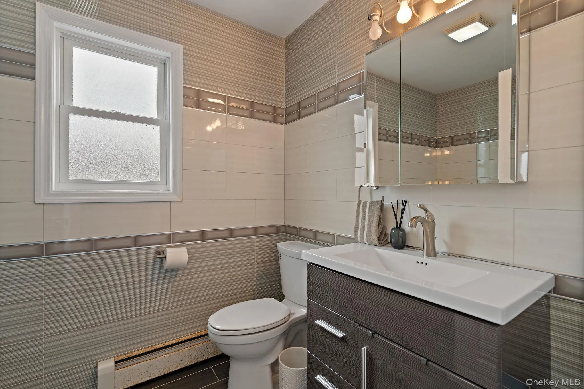 46 Wyoming Avenue, Long Beach, NY, 2 Bedrooms Bedrooms, 8 Rooms Rooms,2 BathroomsBathrooms,Residential,For Rent,Wyoming,0,1021073 46 Wyoming Avenue, Long Beach, NY, 2 Bedrooms Bedrooms, 8 Rooms Rooms,2 BathroomsBathrooms,Residential,For Rent,Wyoming,0,1021073