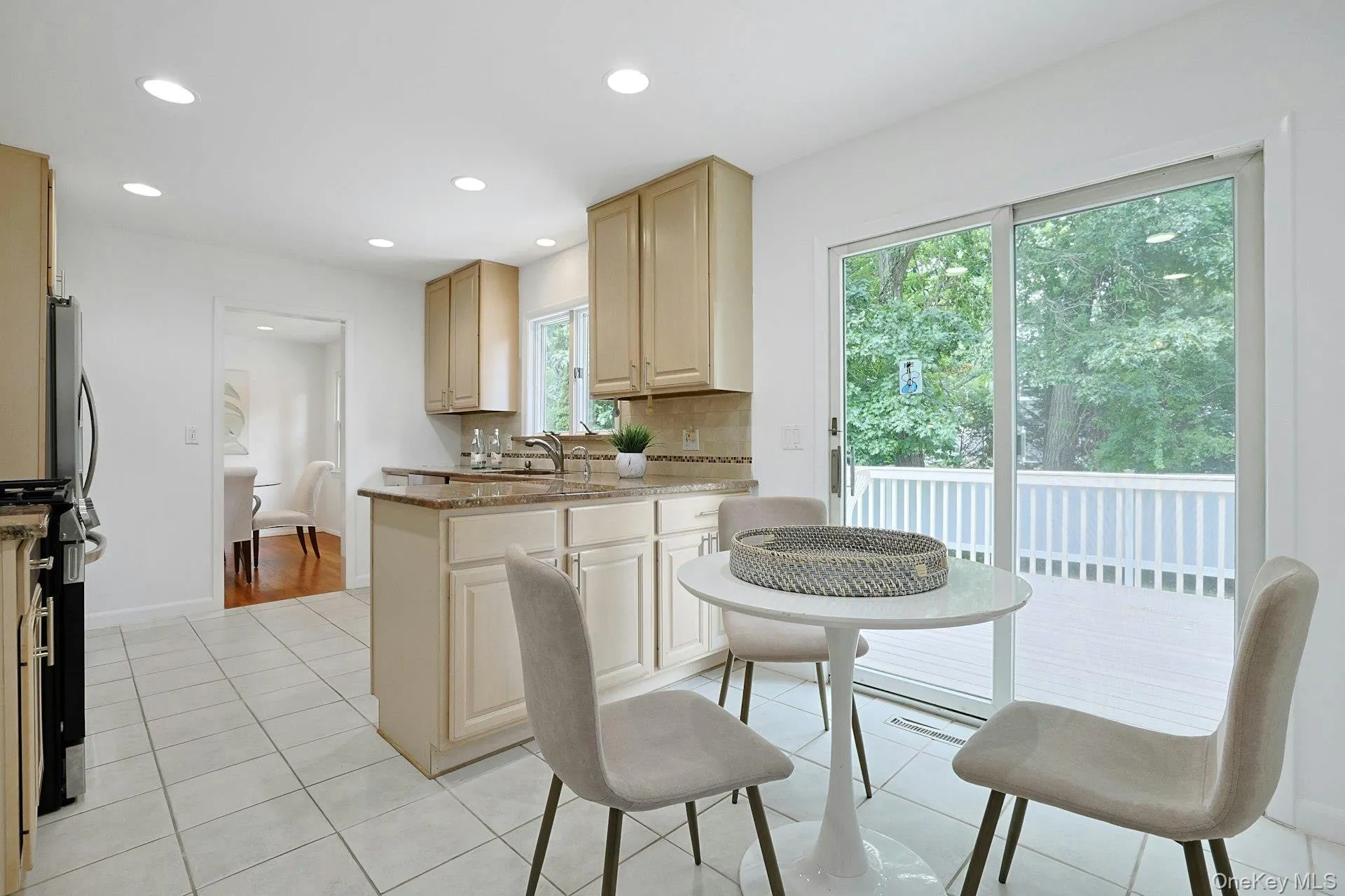 67 Belleau Avenue, New Rochelle, NY, 3 Bedrooms Bedrooms, 7 Rooms Rooms,2 BathroomsBathrooms,Residential,For Rent,Belleau,0,1021075 67 Belleau Avenue, New Rochelle, NY, 3 Bedrooms Bedrooms, 7 Rooms Rooms,2 BathroomsBathrooms,Residential,For Rent,Belleau,0,1021075