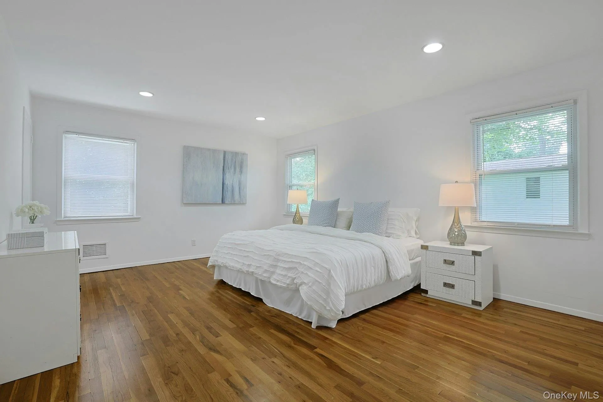 67 Belleau Avenue, New Rochelle, NY, 3 Bedrooms Bedrooms, 7 Rooms Rooms,2 BathroomsBathrooms,Residential,For Rent,Belleau,0,1021075 67 Belleau Avenue, New Rochelle, NY, 3 Bedrooms Bedrooms, 7 Rooms Rooms,2 BathroomsBathrooms,Residential,For Rent,Belleau,0,1021075