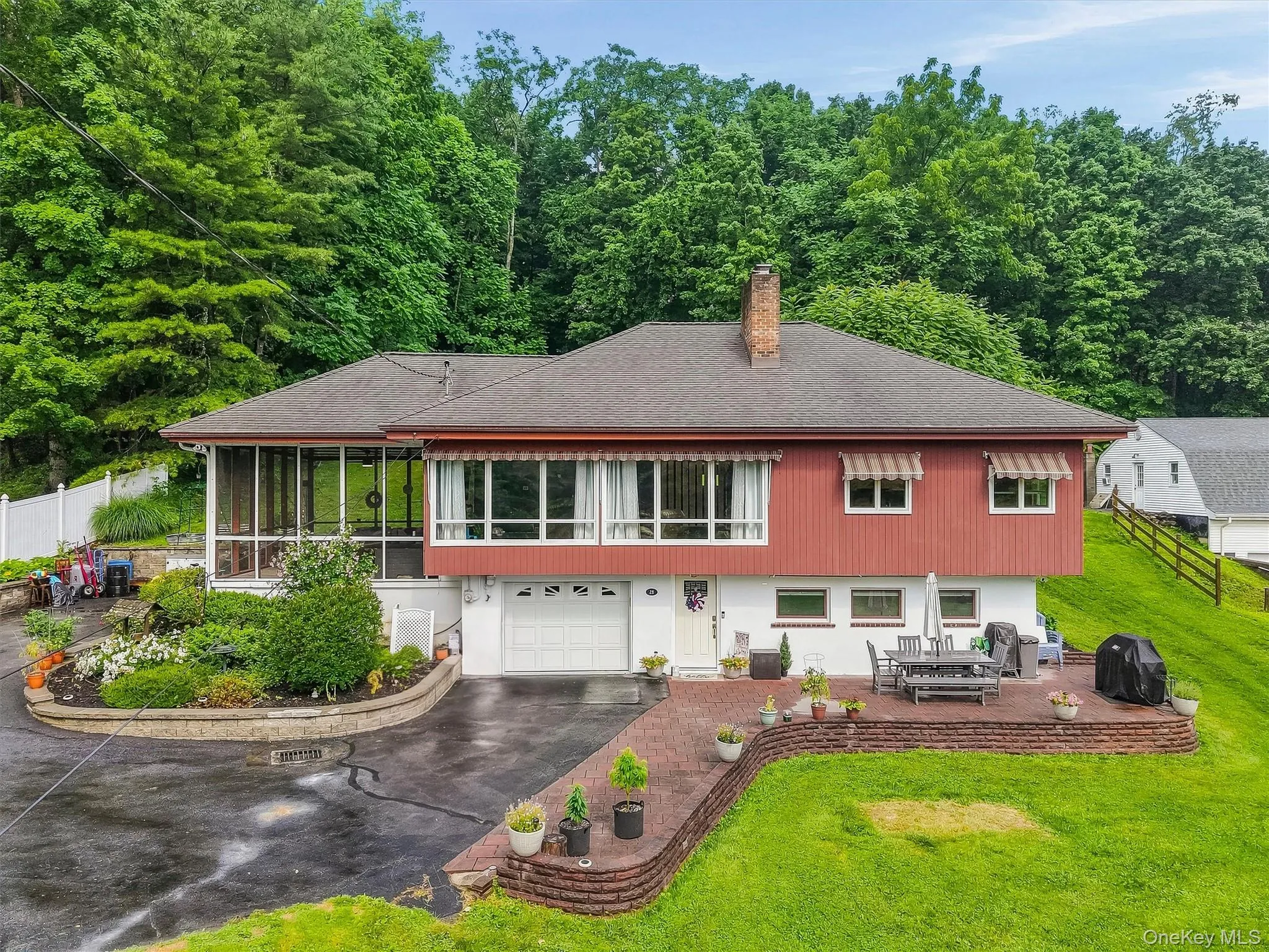 28 Maple Avenue, Goshen, NY, 3 Bedrooms Bedrooms, 8 Rooms Rooms,2 BathroomsBathrooms,Residential,For Rent,Maple,0,1021076 28 Maple Avenue, Goshen, NY, 3 Bedrooms Bedrooms, 8 Rooms Rooms,2 BathroomsBathrooms,Residential,For Rent,Maple,0,1021076