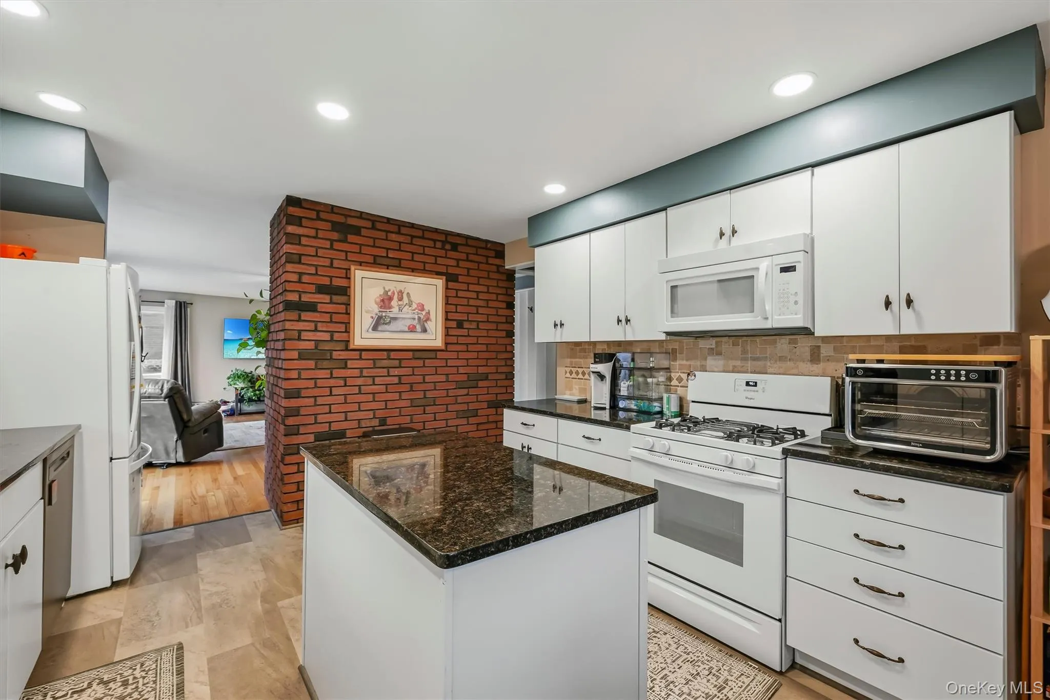 28 Maple Avenue, Goshen, NY, 3 Bedrooms Bedrooms, 8 Rooms Rooms,2 BathroomsBathrooms,Residential,For Rent,Maple,0,1021076 28 Maple Avenue, Goshen, NY, 3 Bedrooms Bedrooms, 8 Rooms Rooms,2 BathroomsBathrooms,Residential,For Rent,Maple,0,1021076