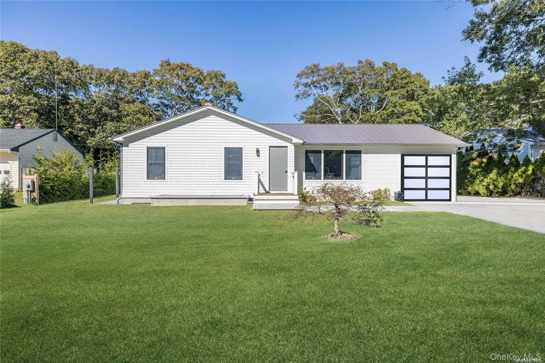 69 School Street, Southampton, NY, 5 Bedrooms Bedrooms, 9 Rooms Rooms,3 BathroomsBathrooms,Residential Lease,For Rent,School,0,1021079 69 School Street, Southampton, NY, 5 Bedrooms Bedrooms, 9 Rooms Rooms,3 BathroomsBathrooms,Residential Lease,For Rent,School,0,1021079
