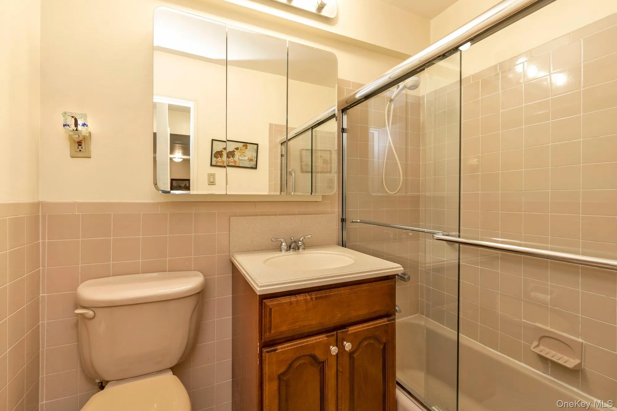 3 Birchwood Court, North Hempstead, NY, 1 Bedroom Bedrooms, 5 Rooms Rooms,1 BathroomBathrooms,Residential,For Rent,Birchwood,0,1021082 3 Birchwood Court, North Hempstead, NY, 1 Bedroom Bedrooms, 5 Rooms Rooms,1 BathroomBathrooms,Residential,For Rent,Birchwood,0,1021082