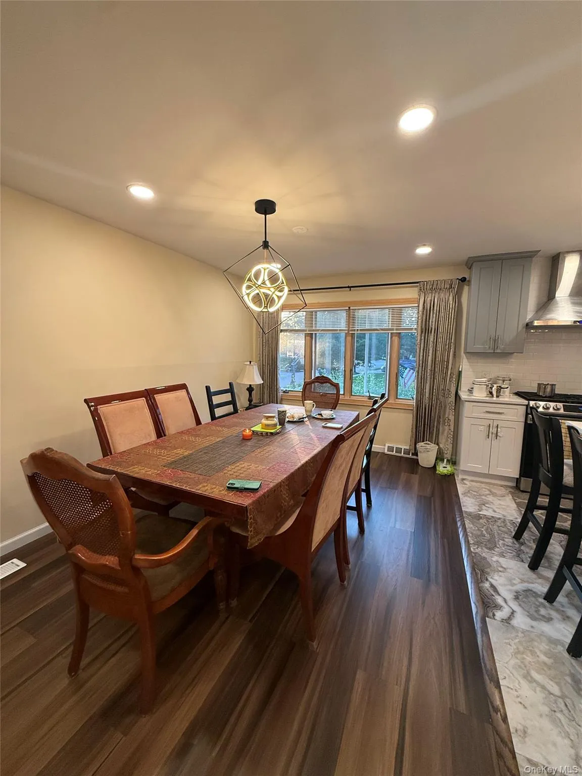 28 Peachtree Lane, Oyster Bay, NY, 3 Bedrooms Bedrooms, 9 Rooms Rooms,2 BathroomsBathrooms,Residential Lease,For Rent,Peachtree,0,1021083 28 Peachtree Lane, Oyster Bay, NY, 3 Bedrooms Bedrooms, 9 Rooms Rooms,2 BathroomsBathrooms,Residential Lease,For Rent,Peachtree,0,1021083