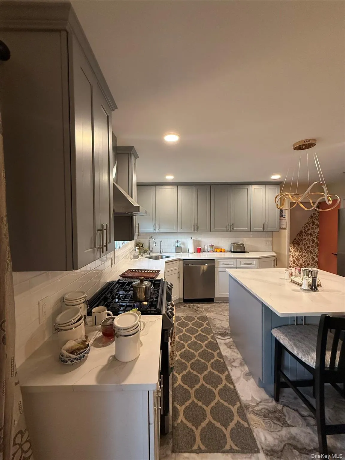 28 Peachtree Lane, Oyster Bay, NY, 3 Bedrooms Bedrooms, 9 Rooms Rooms,2 BathroomsBathrooms,Residential Lease,For Rent,Peachtree,0,1021083 28 Peachtree Lane, Oyster Bay, NY, 3 Bedrooms Bedrooms, 9 Rooms Rooms,2 BathroomsBathrooms,Residential Lease,For Rent,Peachtree,0,1021083