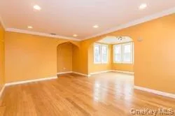 79 Onderdonk Avenue, North Hempstead, NY, 2 Bedrooms Bedrooms, 5 Rooms Rooms,1 BathroomBathrooms,Residential Lease,For Rent,Onderdonk,0,1021086 79 Onderdonk Avenue, North Hempstead, NY, 2 Bedrooms Bedrooms, 5 Rooms Rooms,1 BathroomBathrooms,Residential Lease,For Rent,Onderdonk,0,1021086