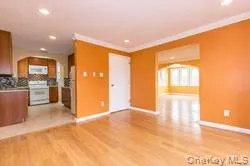 79 Onderdonk Avenue, North Hempstead, NY, 2 Bedrooms Bedrooms, 5 Rooms Rooms,1 BathroomBathrooms,Residential Lease,For Rent,Onderdonk,0,1021086 79 Onderdonk Avenue, North Hempstead, NY, 2 Bedrooms Bedrooms, 5 Rooms Rooms,1 BathroomBathrooms,Residential Lease,For Rent,Onderdonk,0,1021086