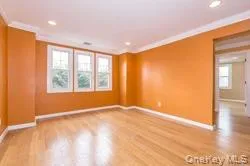 79 Onderdonk Avenue, North Hempstead, NY, 2 Bedrooms Bedrooms, 5 Rooms Rooms,1 BathroomBathrooms,Residential Lease,For Rent,Onderdonk,0,1021086 79 Onderdonk Avenue, North Hempstead, NY, 2 Bedrooms Bedrooms, 5 Rooms Rooms,1 BathroomBathrooms,Residential Lease,For Rent,Onderdonk,0,1021086