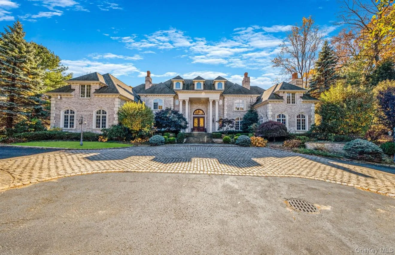 30 Arden Lane, North Hempstead, NY, 6 Bedrooms Bedrooms, 16 Rooms Rooms,6 BathroomsBathrooms,Residential Lease,For Rent,Arden,0,1021093 30 Arden Lane, North Hempstead, NY, 6 Bedrooms Bedrooms, 16 Rooms Rooms,6 BathroomsBathrooms,Residential Lease,For Rent,Arden,0,1021093