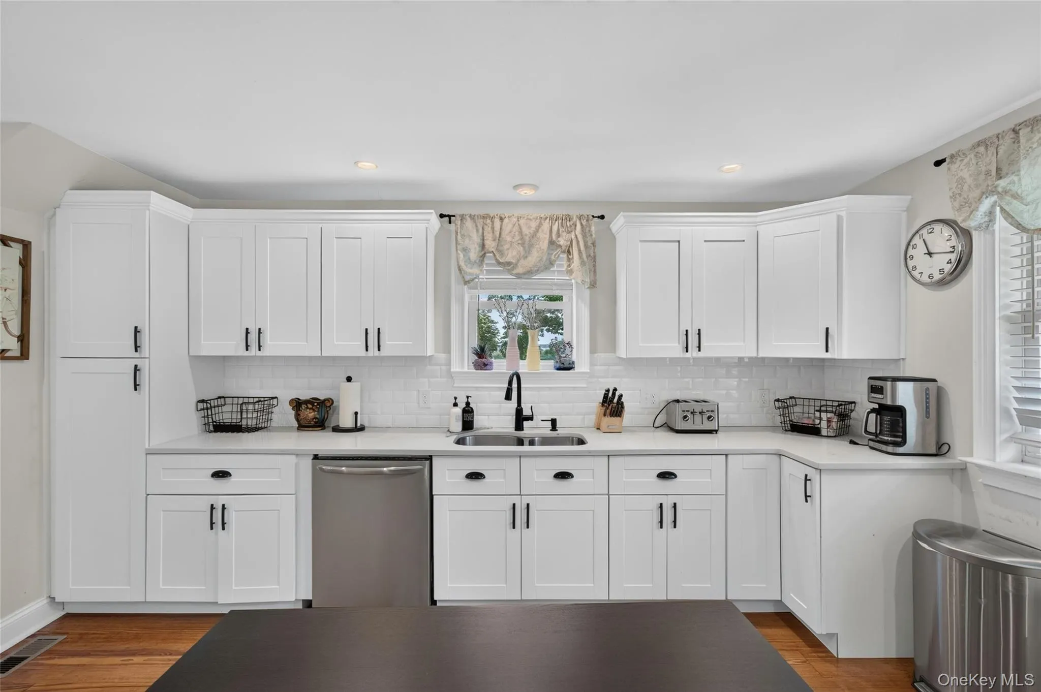 155 Arcadia Road, Goshen, NY, 18 Bedrooms Bedrooms, 40 Rooms Rooms,10 BathroomsBathrooms,Residential,For Rent,Arcadia,0,1021095 155 Arcadia Road, Goshen, NY, 18 Bedrooms Bedrooms, 40 Rooms Rooms,10 BathroomsBathrooms,Residential,For Rent,Arcadia,0,1021095