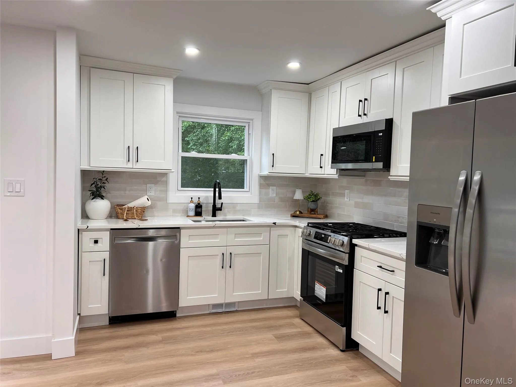 501 Hawkins Road, Brookhaven, NY, 4 Bedrooms Bedrooms, 7 Rooms Rooms,2 BathroomsBathrooms,Residential,For Rent,Hawkins,0,1021098 501 Hawkins Road, Brookhaven, NY, 4 Bedrooms Bedrooms, 7 Rooms Rooms,2 BathroomsBathrooms,Residential,For Rent,Hawkins,0,1021098