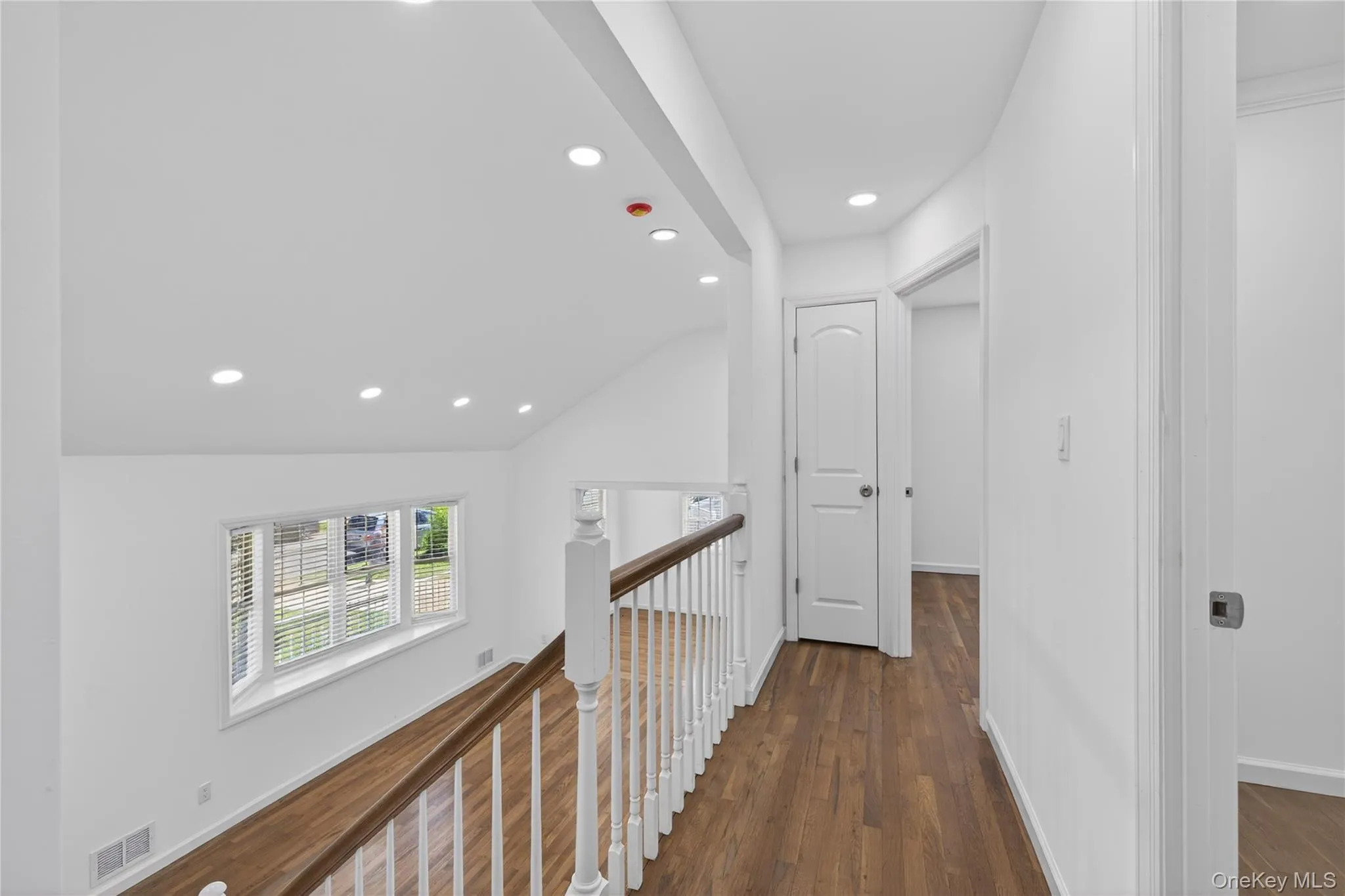 23 Champlain Street, Brookhaven, NY, 3 Bedrooms Bedrooms, 9 Rooms Rooms,2 BathroomsBathrooms,Residential,For Rent,Champlain,0,1021103 23 Champlain Street, Brookhaven, NY, 3 Bedrooms Bedrooms, 9 Rooms Rooms,2 BathroomsBathrooms,Residential,For Rent,Champlain,0,1021103