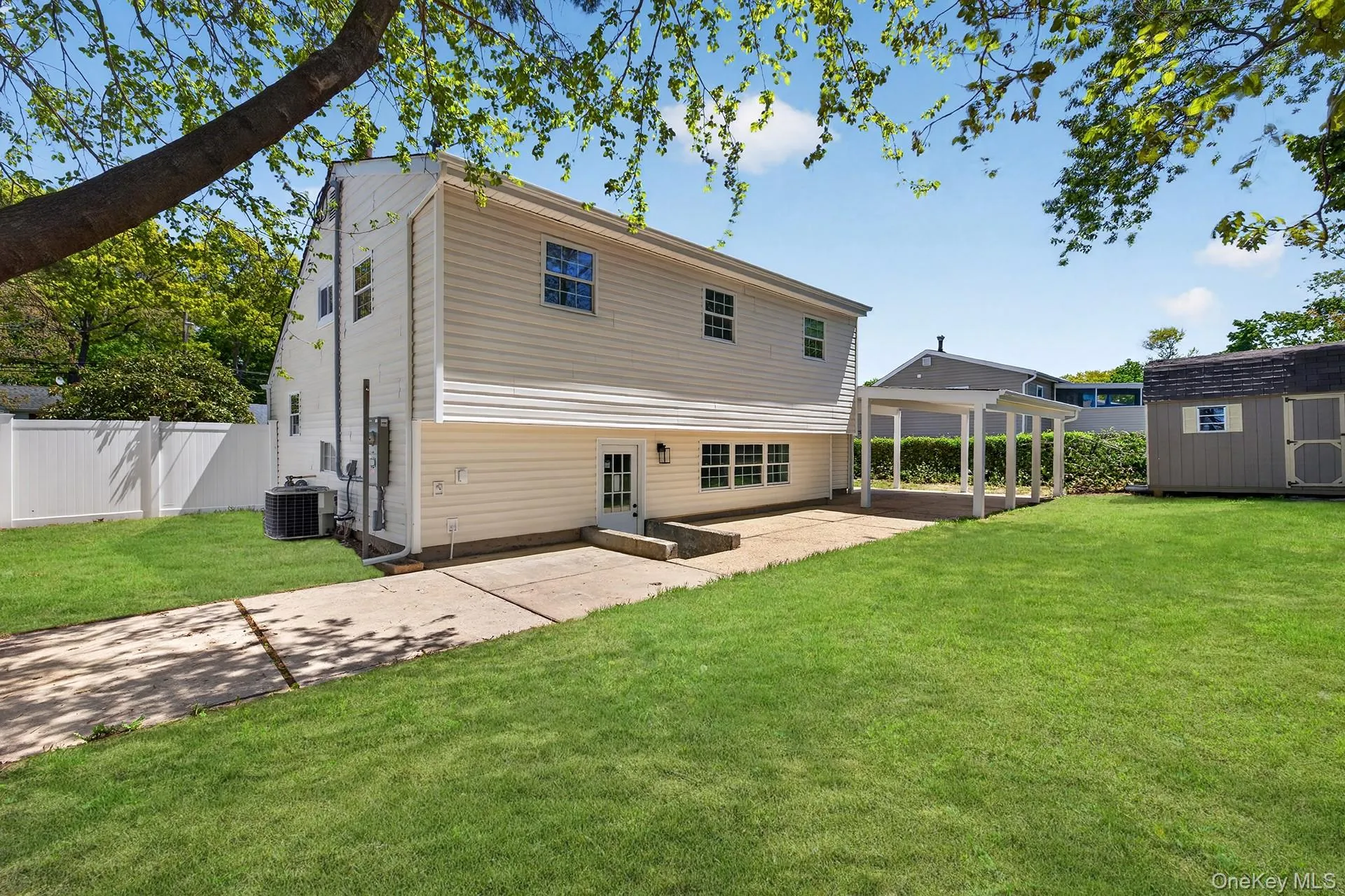 23 Champlain Street, Brookhaven, NY, 3 Bedrooms Bedrooms, 9 Rooms Rooms,2 BathroomsBathrooms,Residential,For Rent,Champlain,0,1021103 23 Champlain Street, Brookhaven, NY, 3 Bedrooms Bedrooms, 9 Rooms Rooms,2 BathroomsBathrooms,Residential,For Rent,Champlain,0,1021103