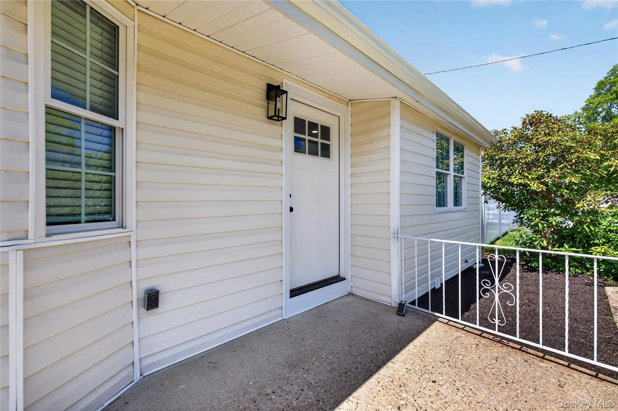 23 Champlain Street, Brookhaven, NY, 3 Bedrooms Bedrooms, 9 Rooms Rooms,2 BathroomsBathrooms,Residential,For Rent,Champlain,0,1021103 23 Champlain Street, Brookhaven, NY, 3 Bedrooms Bedrooms, 9 Rooms Rooms,2 BathroomsBathrooms,Residential,For Rent,Champlain,0,1021103