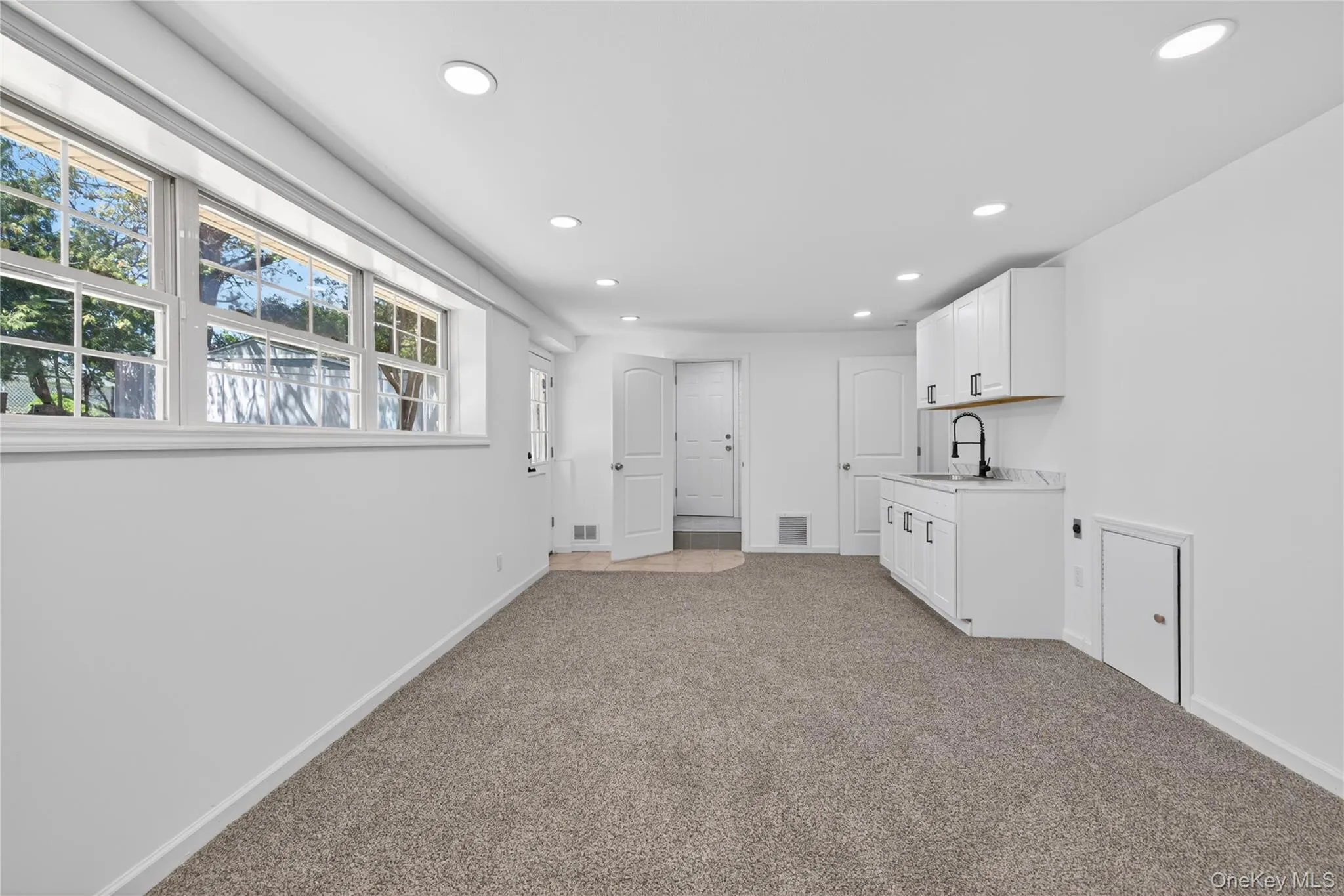 23 Champlain Street, Brookhaven, NY, 3 Bedrooms Bedrooms, 9 Rooms Rooms,2 BathroomsBathrooms,Residential,For Rent,Champlain,0,1021103 23 Champlain Street, Brookhaven, NY, 3 Bedrooms Bedrooms, 9 Rooms Rooms,2 BathroomsBathrooms,Residential,For Rent,Champlain,0,1021103