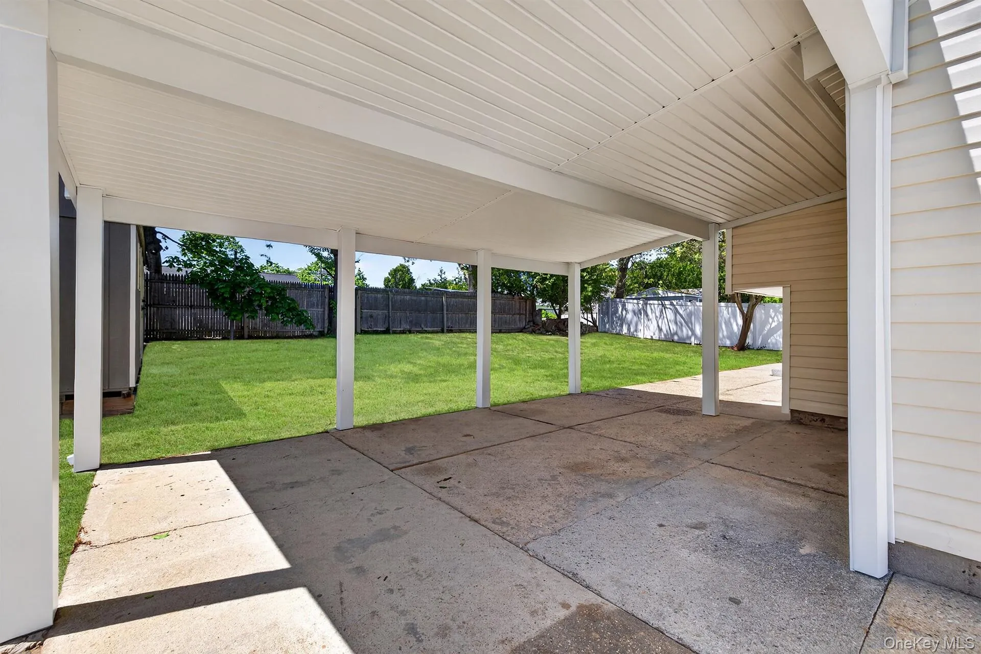 23 Champlain Street, Brookhaven, NY, 3 Bedrooms Bedrooms, 9 Rooms Rooms,2 BathroomsBathrooms,Residential,For Rent,Champlain,0,1021103 23 Champlain Street, Brookhaven, NY, 3 Bedrooms Bedrooms, 9 Rooms Rooms,2 BathroomsBathrooms,Residential,For Rent,Champlain,0,1021103