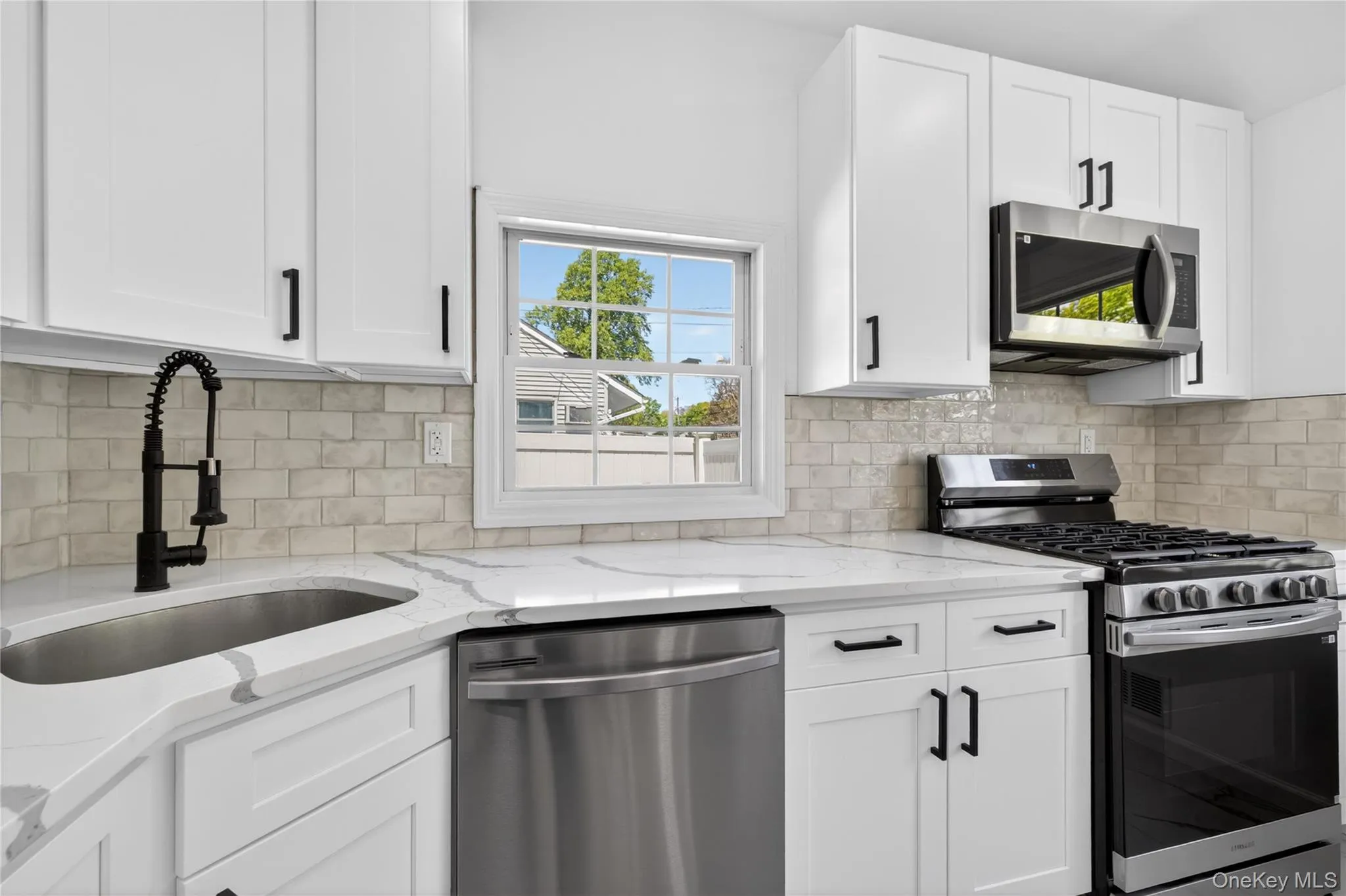 23 Champlain Street, Brookhaven, NY, 3 Bedrooms Bedrooms, 9 Rooms Rooms,2 BathroomsBathrooms,Residential,For Rent,Champlain,0,1021103 23 Champlain Street, Brookhaven, NY, 3 Bedrooms Bedrooms, 9 Rooms Rooms,2 BathroomsBathrooms,Residential,For Rent,Champlain,0,1021103