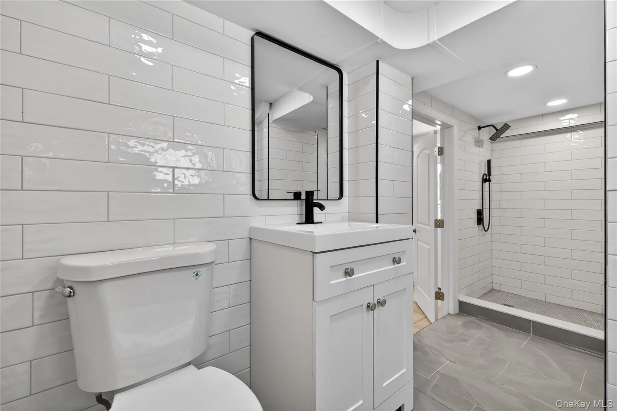 23 Champlain Street, Brookhaven, NY, 3 Bedrooms Bedrooms, 9 Rooms Rooms,2 BathroomsBathrooms,Residential,For Rent,Champlain,0,1021103 23 Champlain Street, Brookhaven, NY, 3 Bedrooms Bedrooms, 9 Rooms Rooms,2 BathroomsBathrooms,Residential,For Rent,Champlain,0,1021103