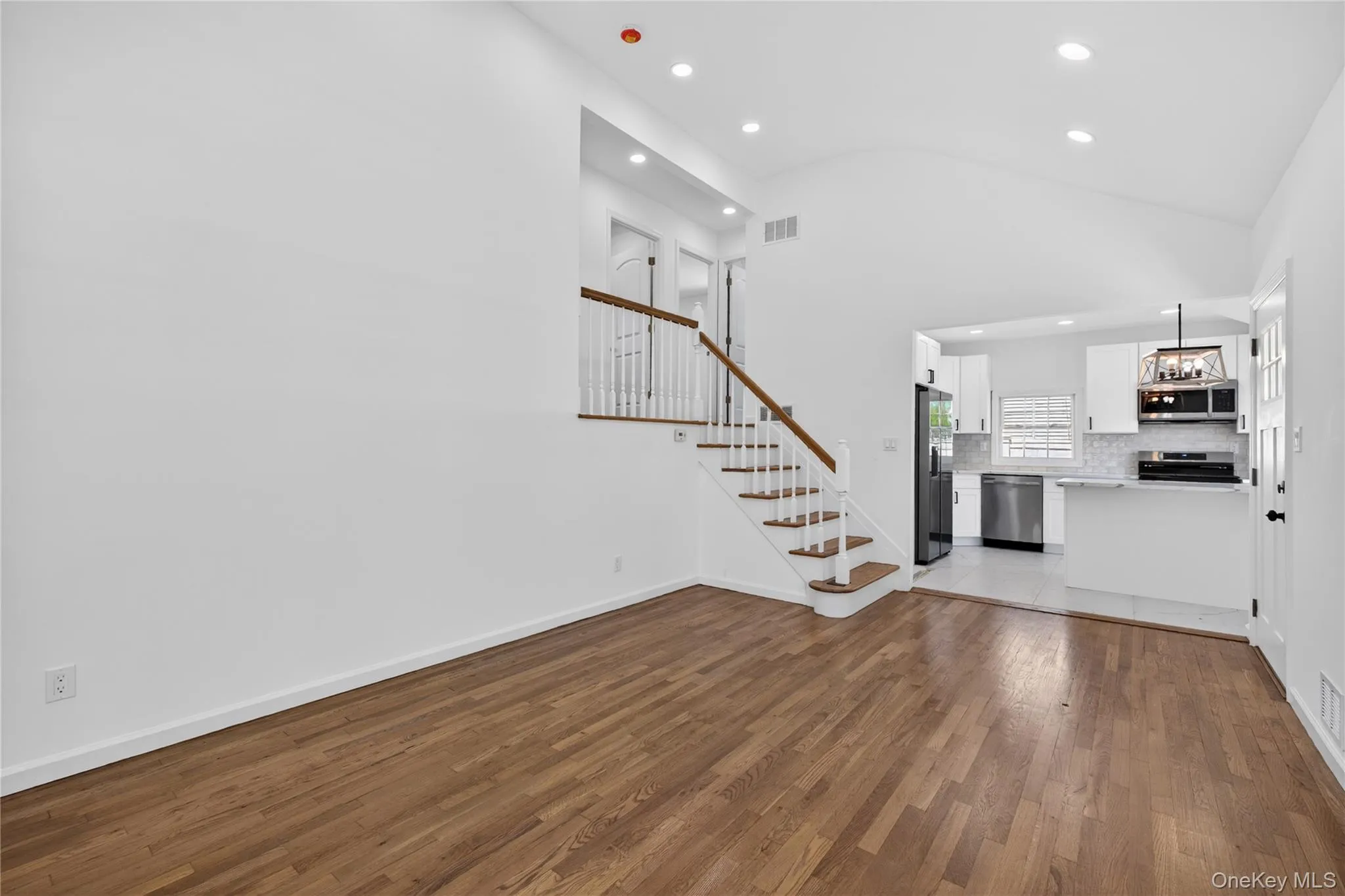 23 Champlain Street, Brookhaven, NY, 3 Bedrooms Bedrooms, 9 Rooms Rooms,2 BathroomsBathrooms,Residential,For Rent,Champlain,0,1021103 23 Champlain Street, Brookhaven, NY, 3 Bedrooms Bedrooms, 9 Rooms Rooms,2 BathroomsBathrooms,Residential,For Rent,Champlain,0,1021103