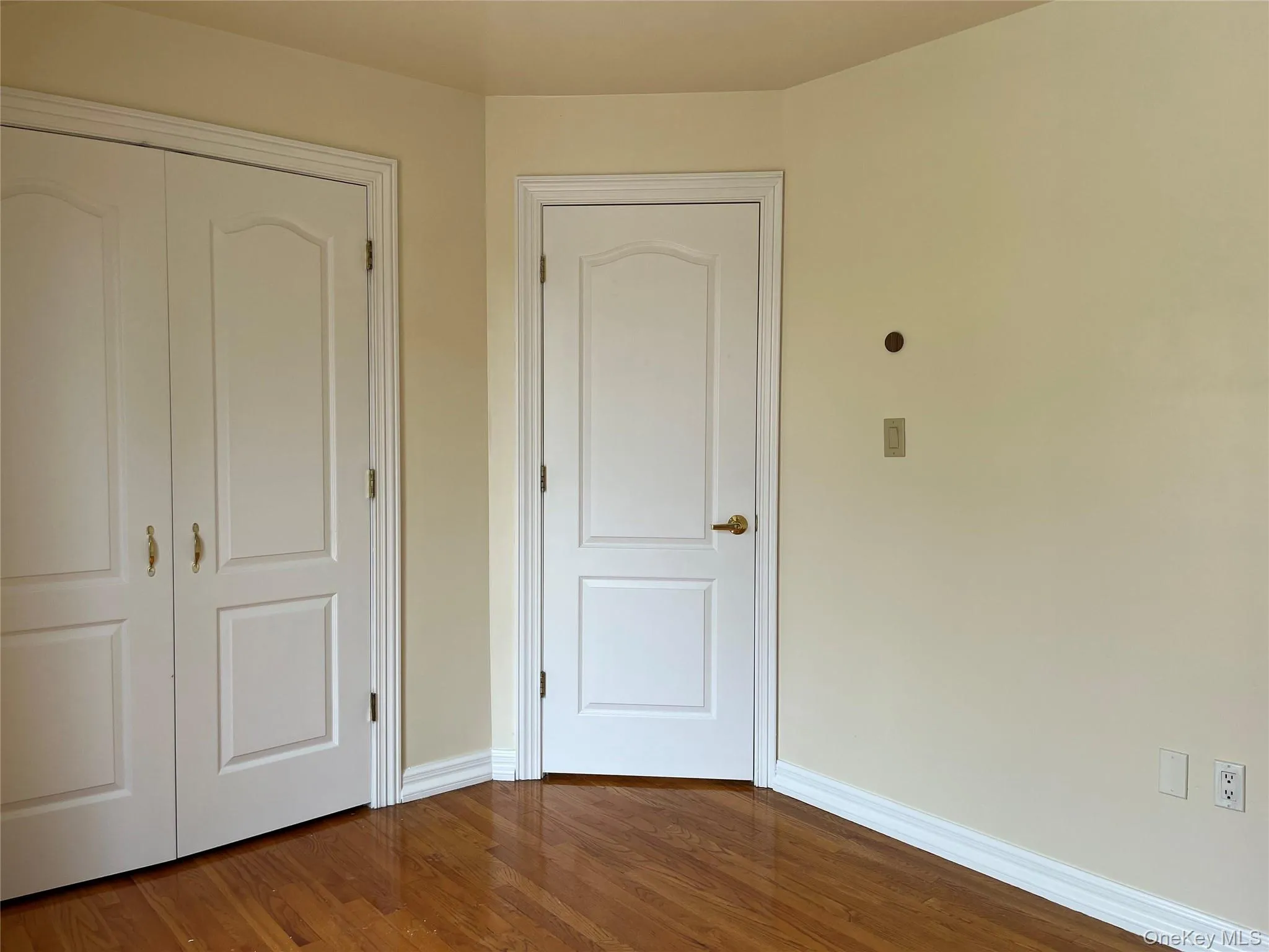 27-07 Murray Lane, New York, NY, 2 Bedrooms Bedrooms, 6 Rooms Rooms,1 BathroomBathrooms,Residential Lease,For Rent,Murray,0,1021104 27-07 Murray Lane, New York, NY, 2 Bedrooms Bedrooms, 6 Rooms Rooms,1 BathroomBathrooms,Residential Lease,For Rent,Murray,0,1021104