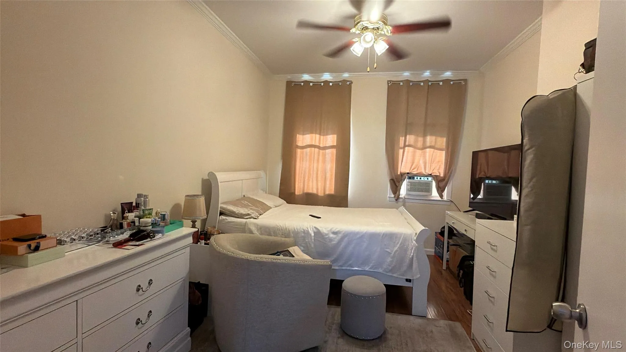 41-51 54th Street, New York, NY, 4 Bedrooms Bedrooms, 9 Rooms Rooms,2 BathroomsBathrooms,Residential,For Rent,54th,0,1021108 41-51 54th Street, New York, NY, 4 Bedrooms Bedrooms, 9 Rooms Rooms,2 BathroomsBathrooms,Residential,For Rent,54th,0,1021108