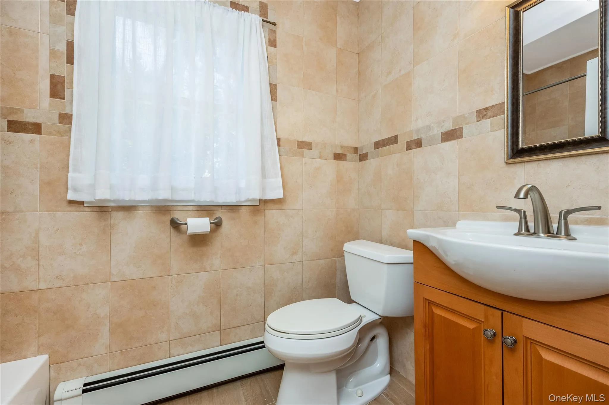 530 Elm Street, Hempstead, NY, 3 Bedrooms Bedrooms, 10 Rooms Rooms,2 BathroomsBathrooms,Residential,For Rent,Elm,0,1021110 530 Elm Street, Hempstead, NY, 3 Bedrooms Bedrooms, 10 Rooms Rooms,2 BathroomsBathrooms,Residential,For Rent,Elm,0,1021110