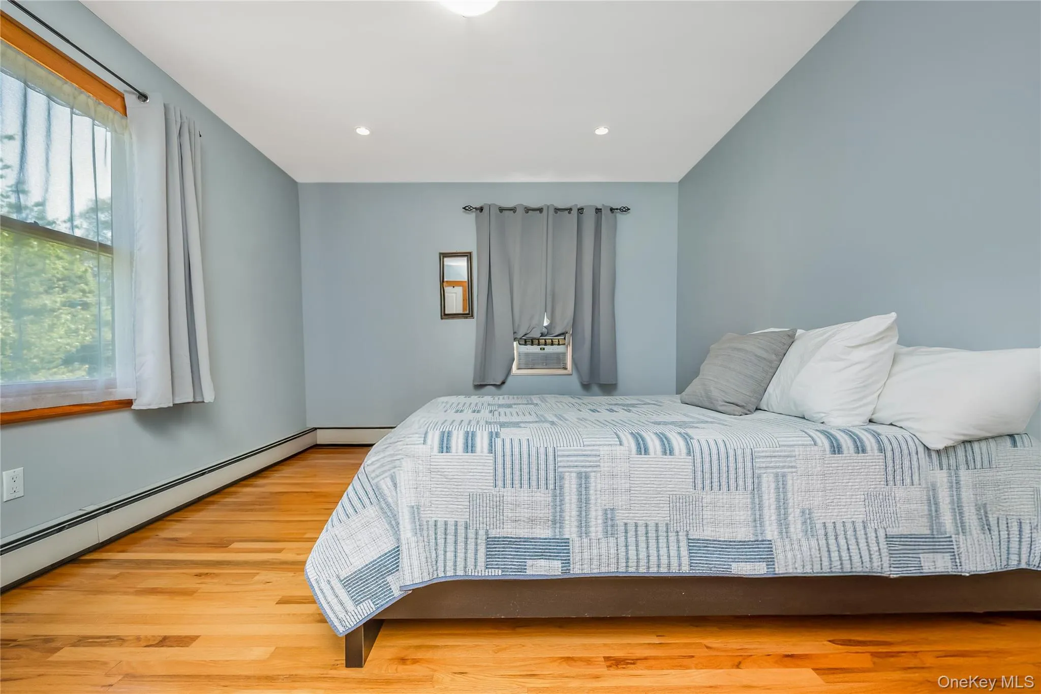 530 Elm Street, Hempstead, NY, 3 Bedrooms Bedrooms, 10 Rooms Rooms,2 BathroomsBathrooms,Residential,For Rent,Elm,0,1021110 530 Elm Street, Hempstead, NY, 3 Bedrooms Bedrooms, 10 Rooms Rooms,2 BathroomsBathrooms,Residential,For Rent,Elm,0,1021110