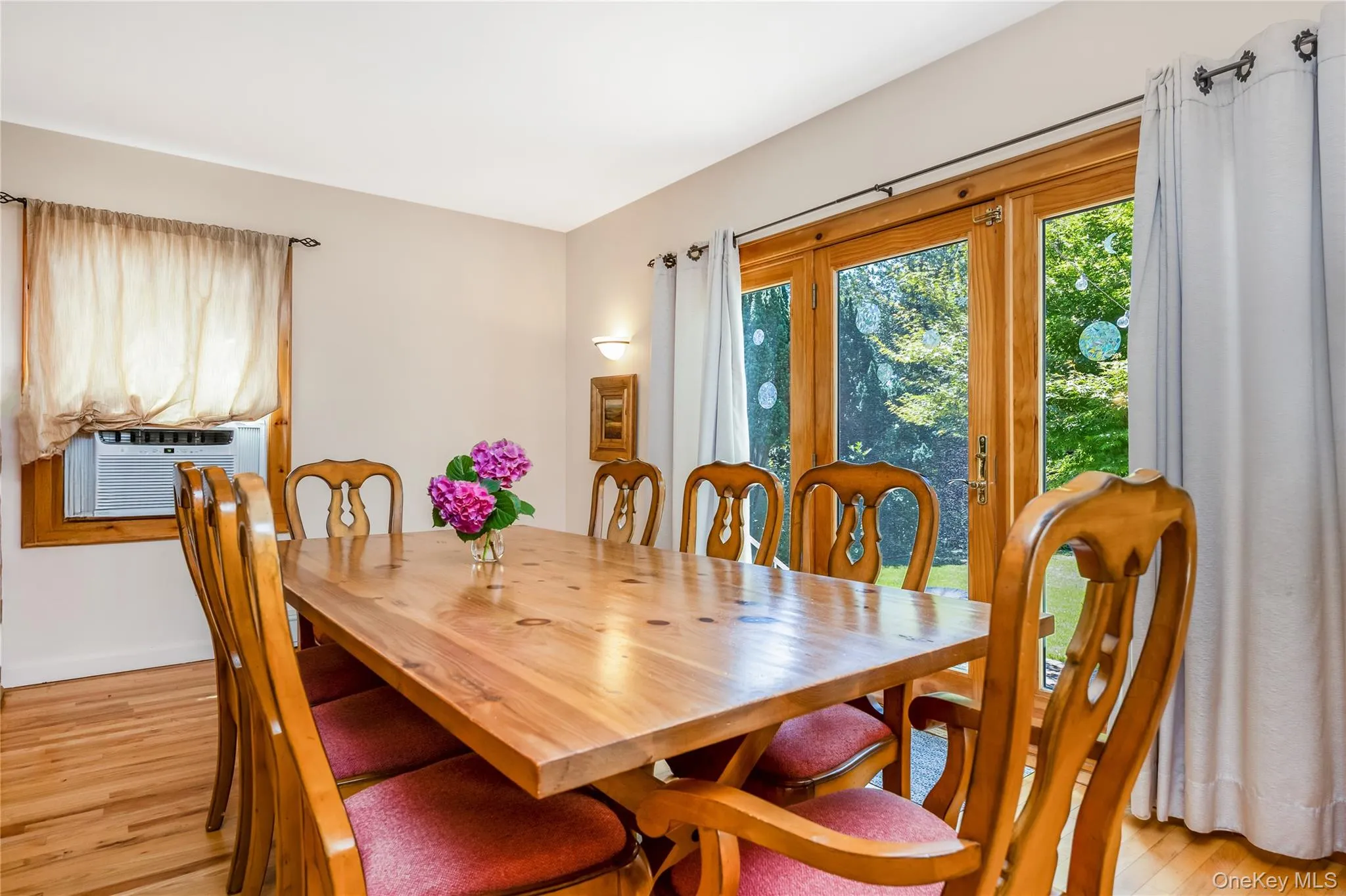 530 Elm Street, Hempstead, NY, 3 Bedrooms Bedrooms, 10 Rooms Rooms,2 BathroomsBathrooms,Residential,For Rent,Elm,0,1021110 530 Elm Street, Hempstead, NY, 3 Bedrooms Bedrooms, 10 Rooms Rooms,2 BathroomsBathrooms,Residential,For Rent,Elm,0,1021110