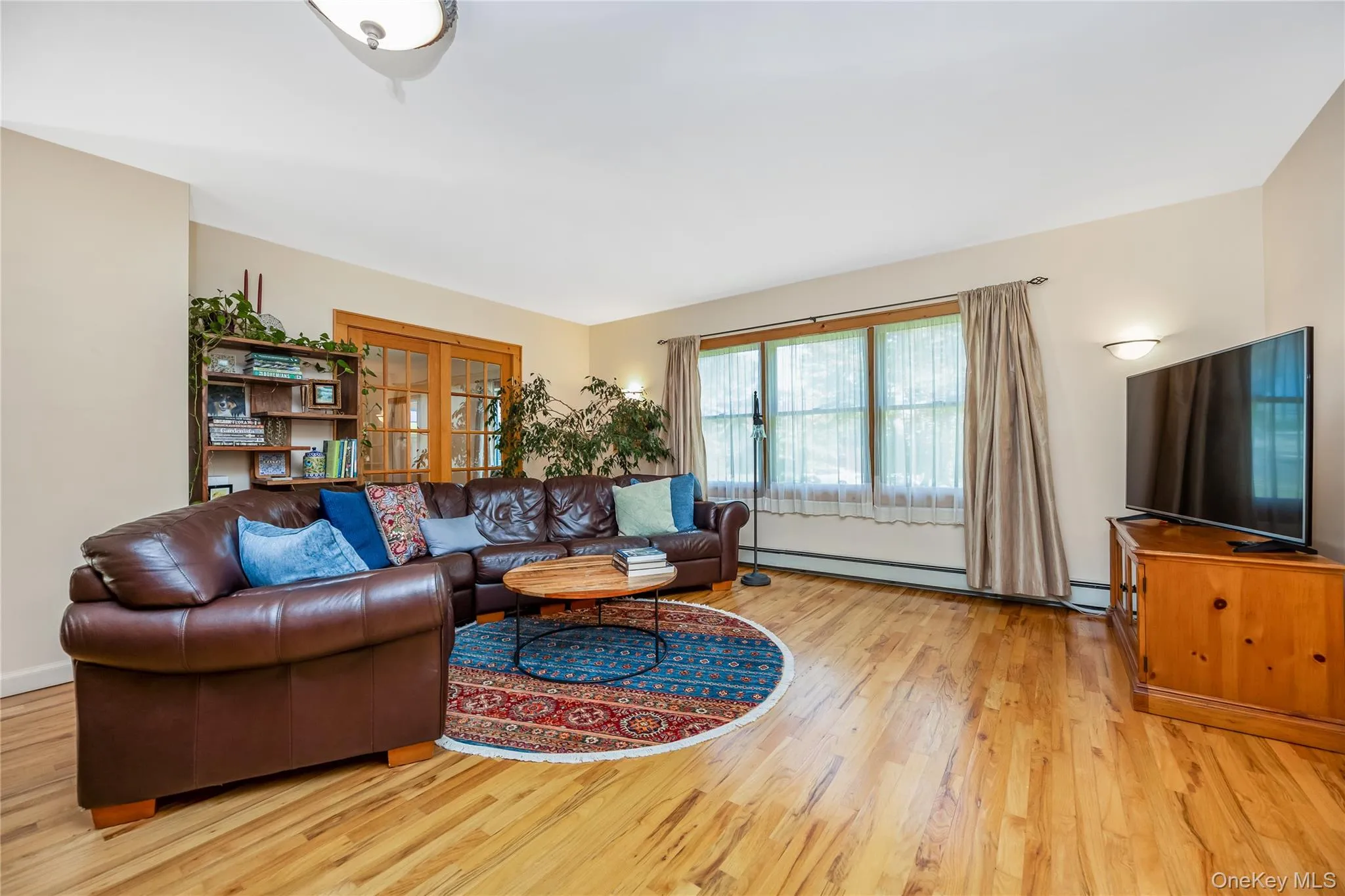 530 Elm Street, Hempstead, NY, 3 Bedrooms Bedrooms, 10 Rooms Rooms,2 BathroomsBathrooms,Residential,For Rent,Elm,0,1021110 530 Elm Street, Hempstead, NY, 3 Bedrooms Bedrooms, 10 Rooms Rooms,2 BathroomsBathrooms,Residential,For Rent,Elm,0,1021110