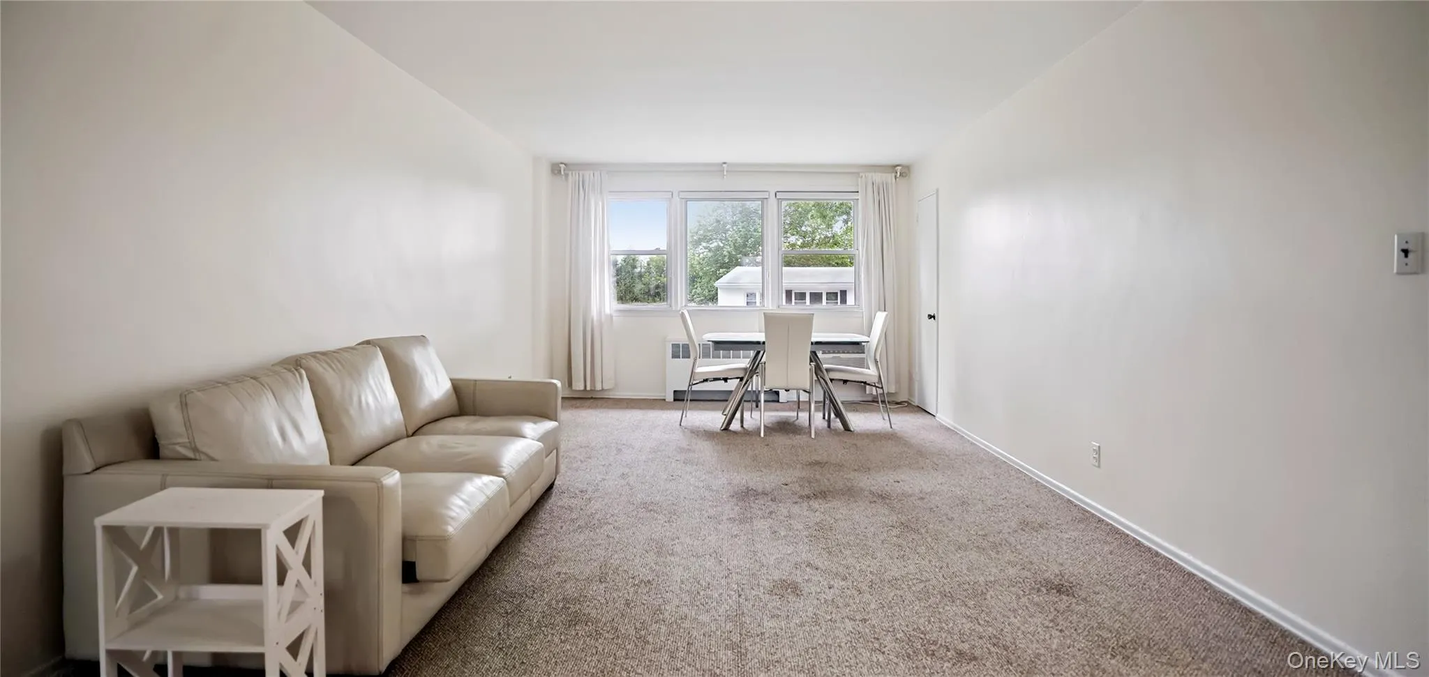 90 Avon Circle, Rye Town, NY, 1 Bedroom Bedrooms, 4 Rooms Rooms,1 BathroomBathrooms,Residential,For Rent,Avon,0,1021112 90 Avon Circle, Rye Town, NY, 1 Bedroom Bedrooms, 4 Rooms Rooms,1 BathroomBathrooms,Residential,For Rent,Avon,0,1021112