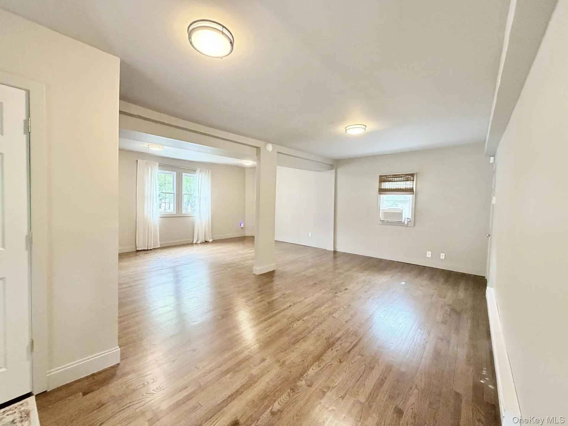 Open floor concept Family Room/ Rec Room/Gym or private Business Office with 1/2 bath and separate entrance. Multi-Use purpose building. Open floor concept Family Room/ Rec Room/Gym or private Business Office with 1/2 bath and separate entrance. Multi-Use purpose building.